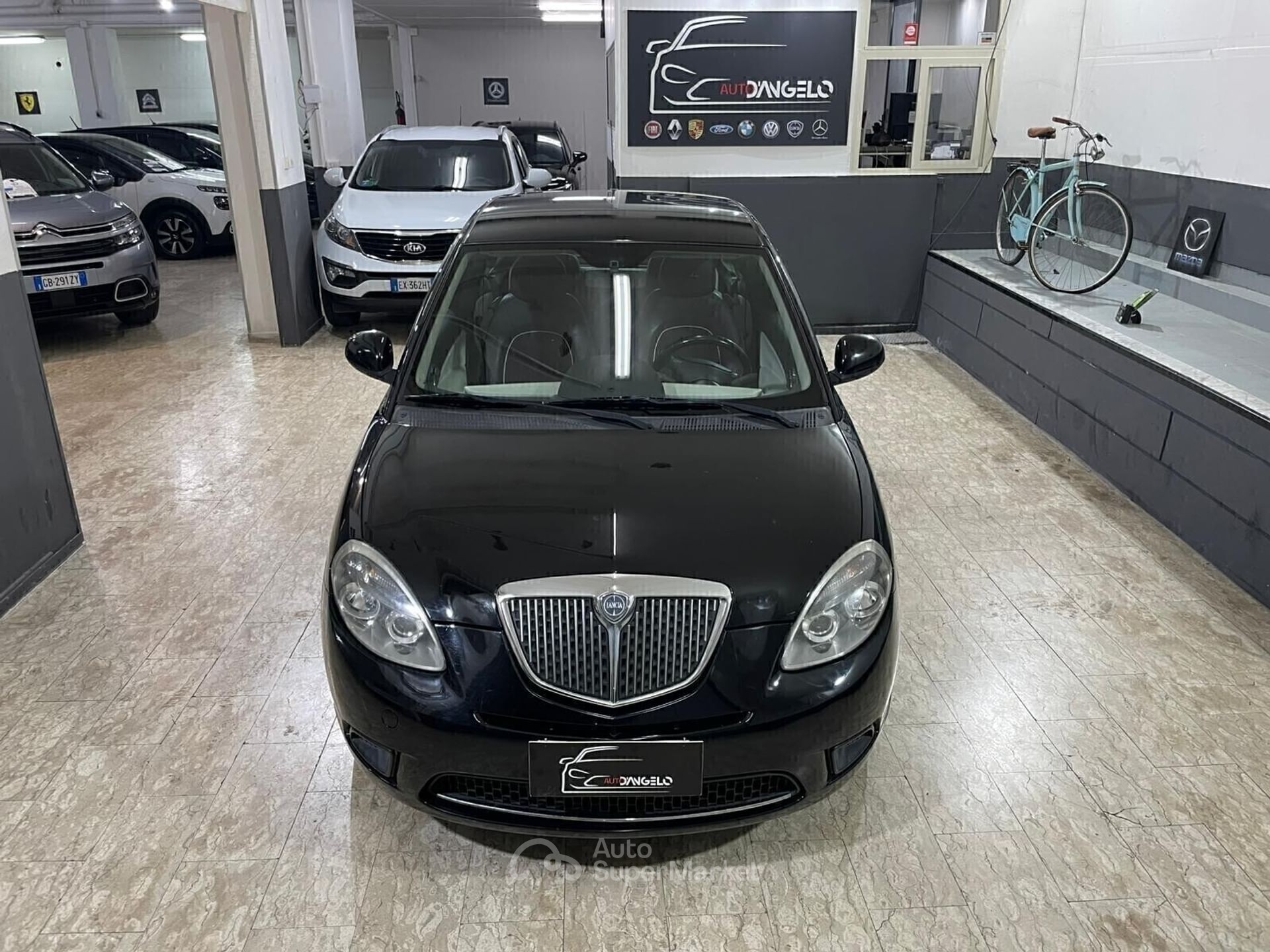 Lancia Ypsilon