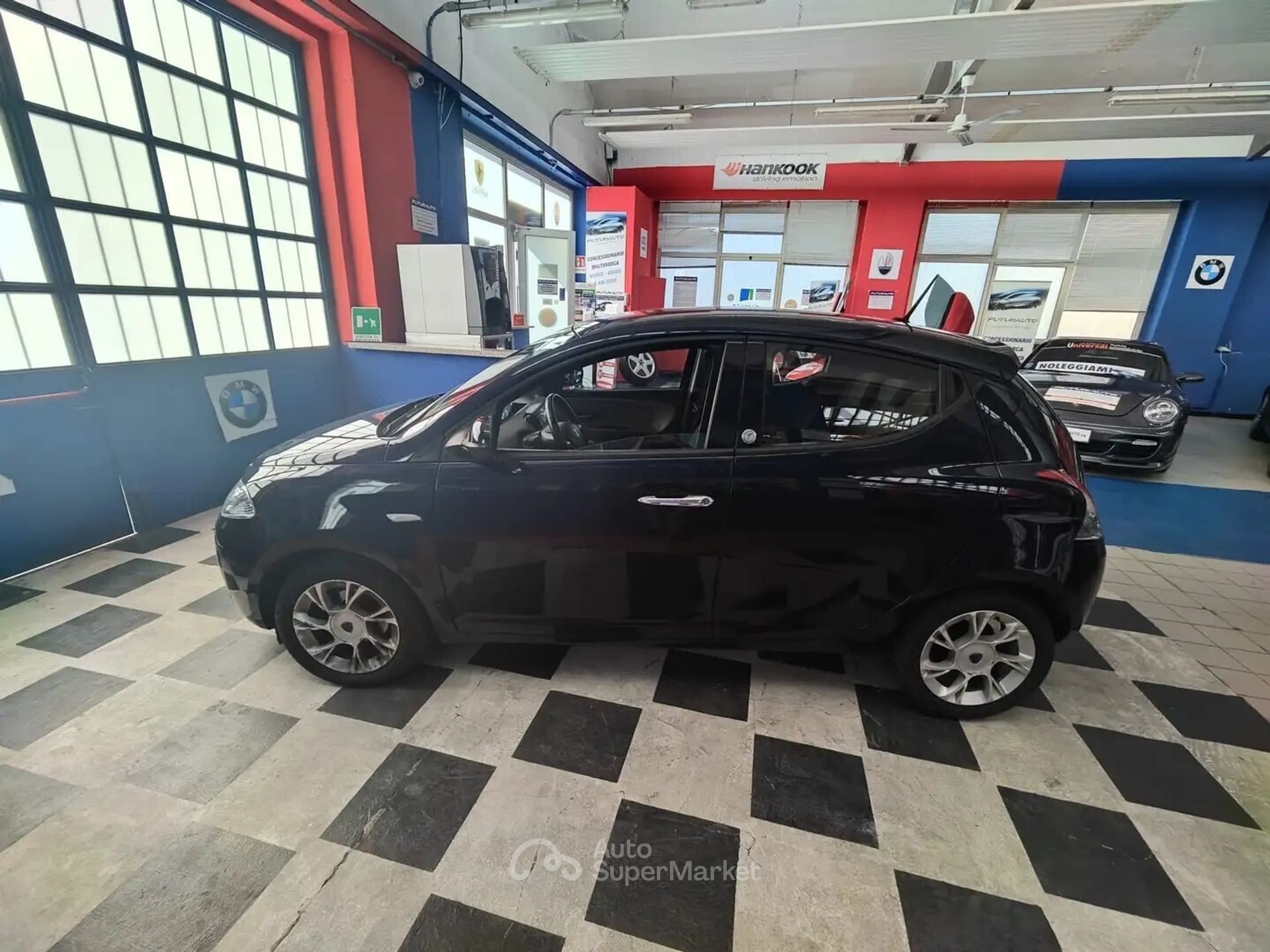 Lancia Ypsilon