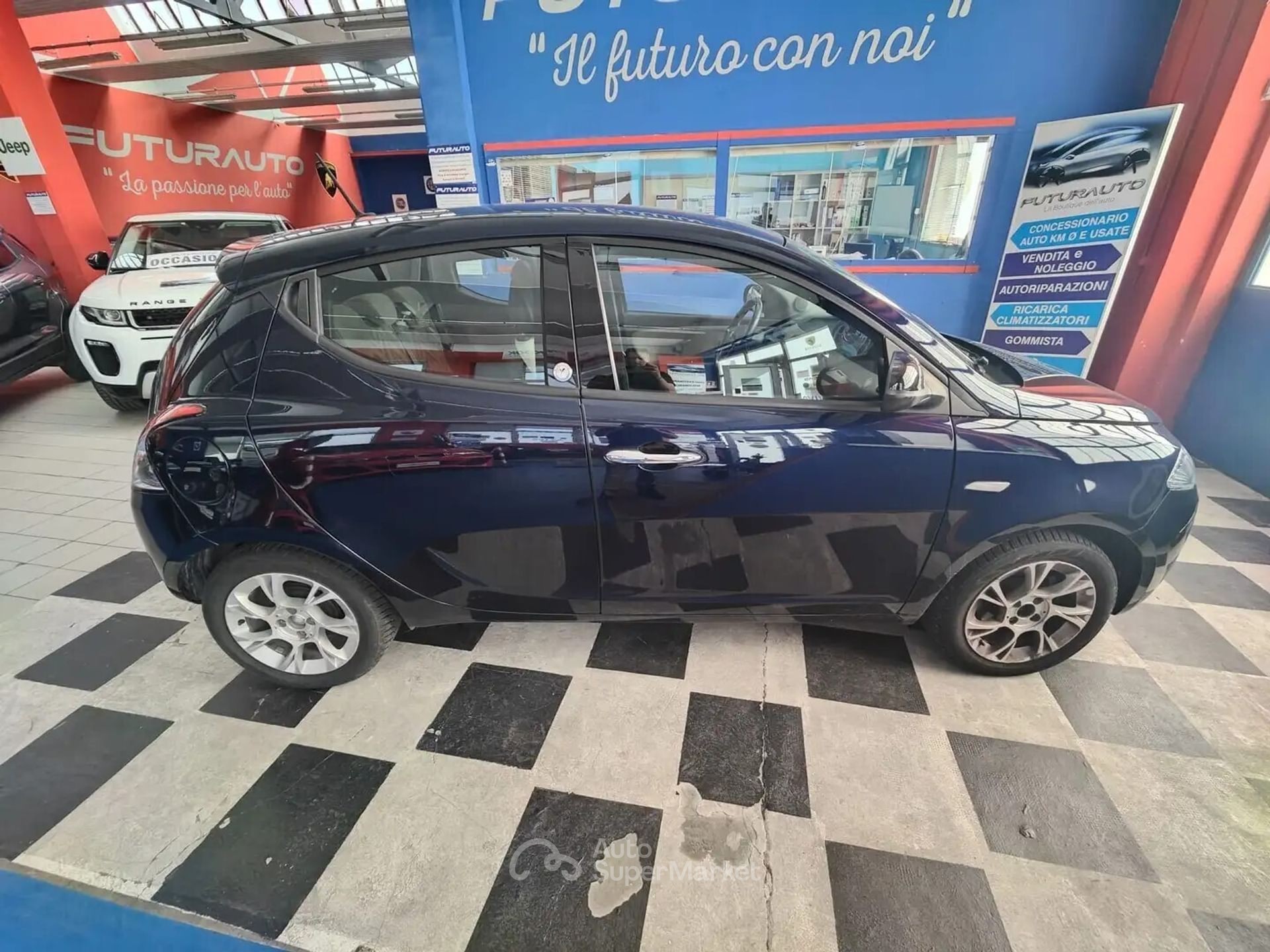 Lancia Ypsilon