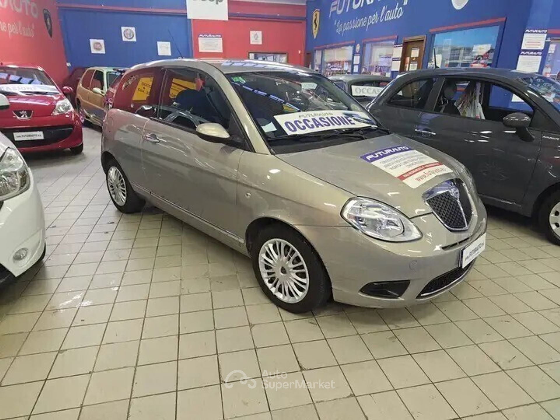 Lancia Ypsilon