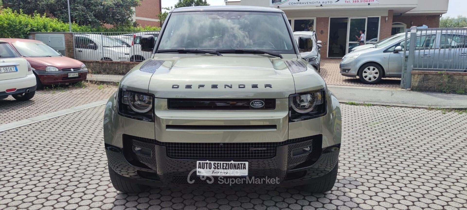 Land Rover Defender