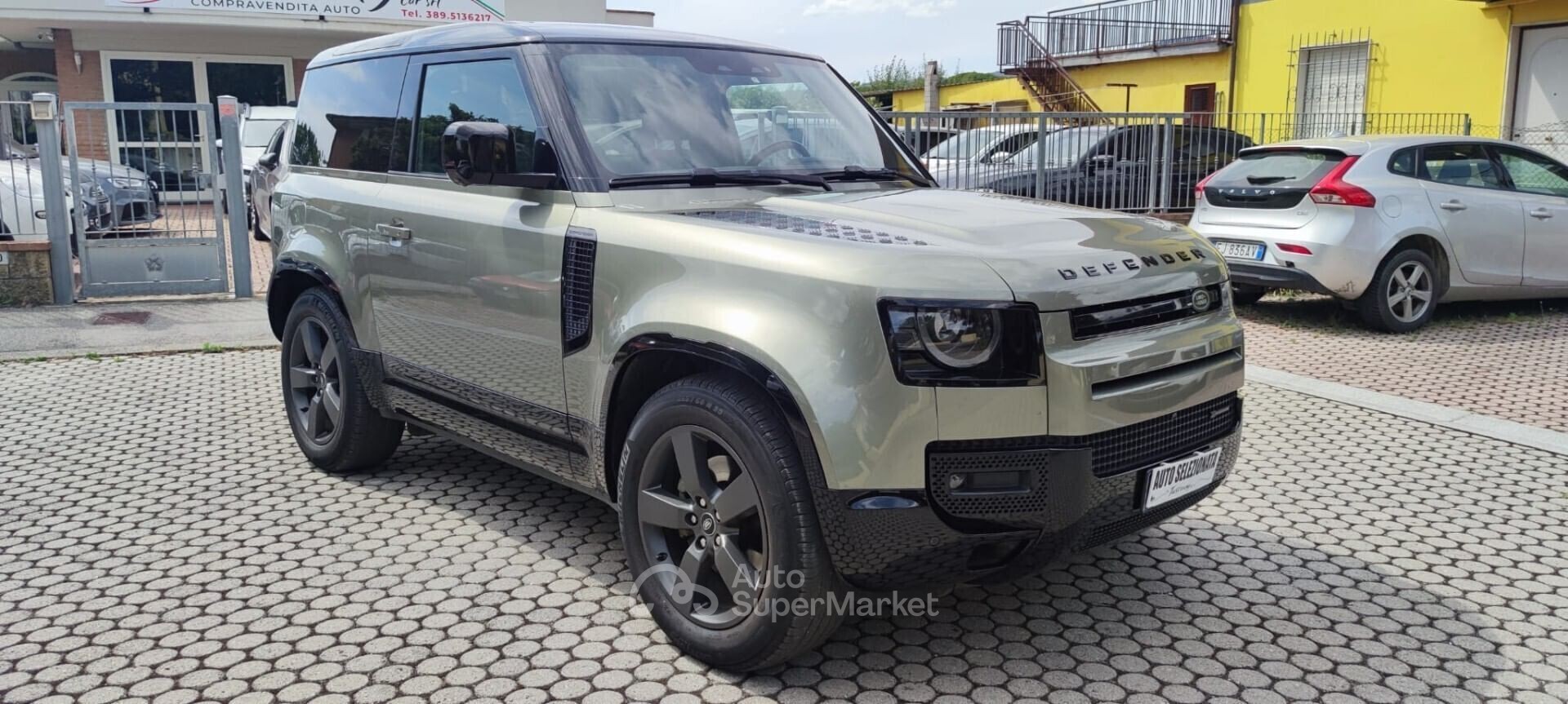 Land Rover Defender
