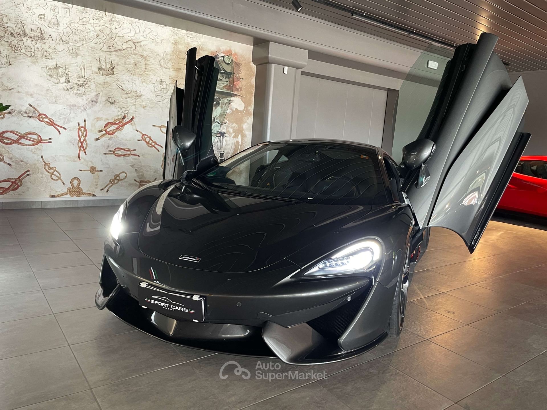 McLaren 570GT
