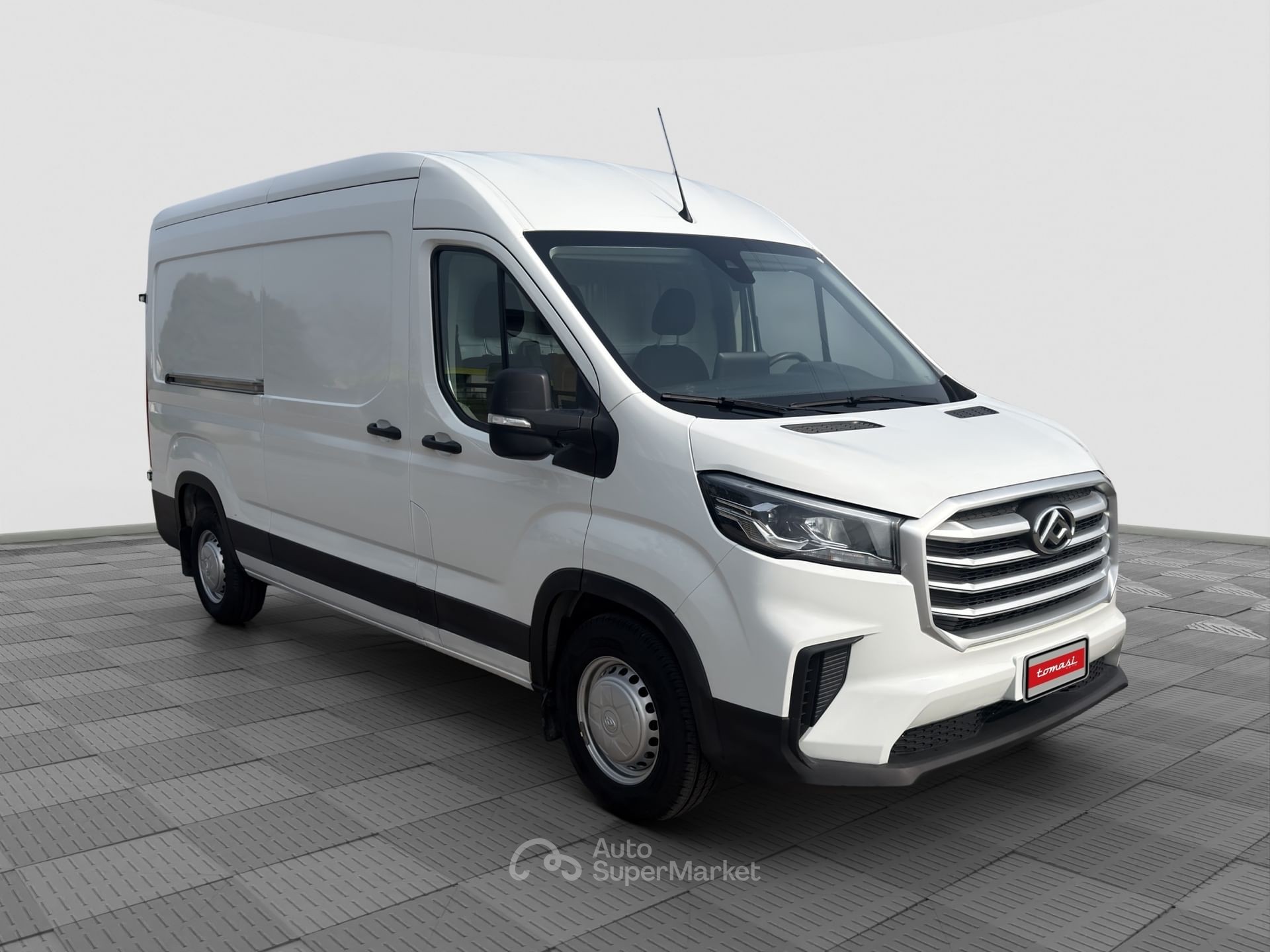 Maxus Deliver9