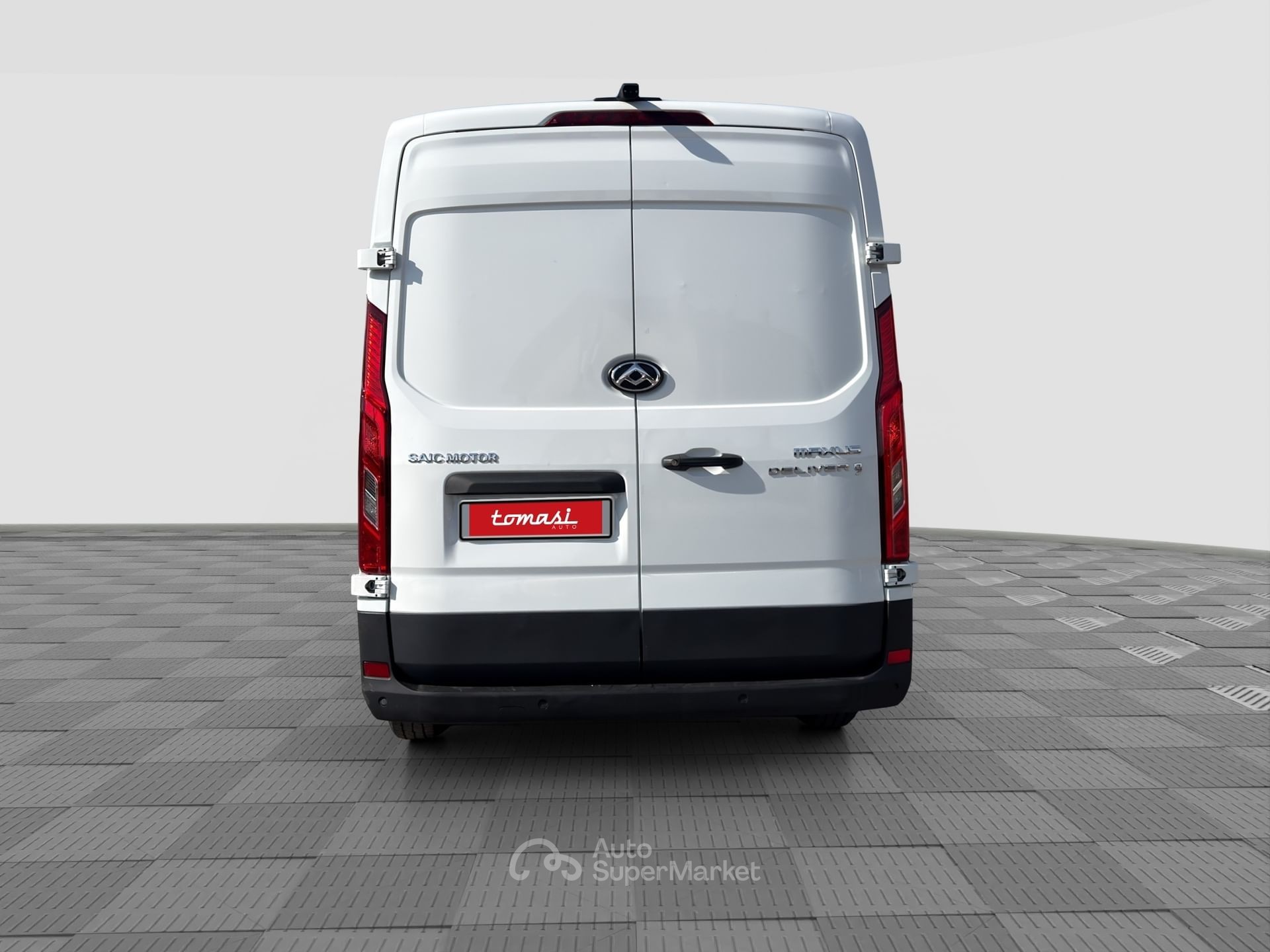 Maxus Deliver9