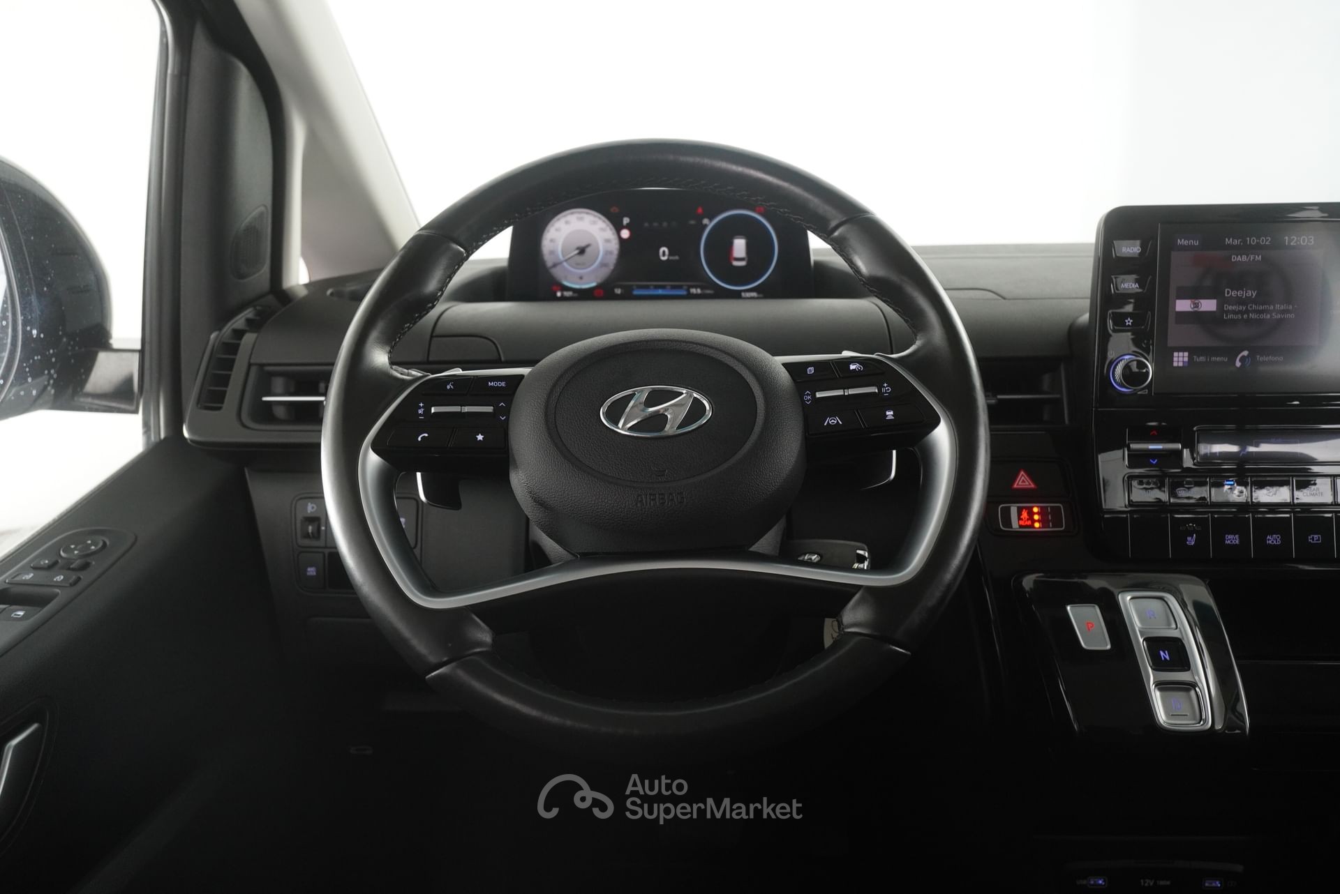 Hyundai Staria
