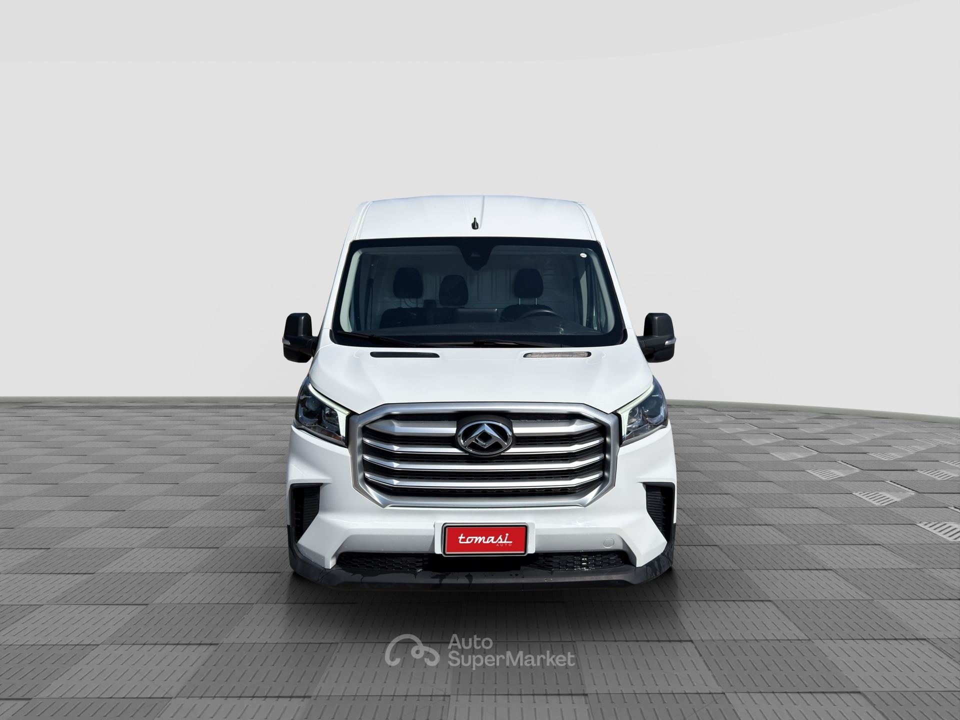 Maxus Deliver9