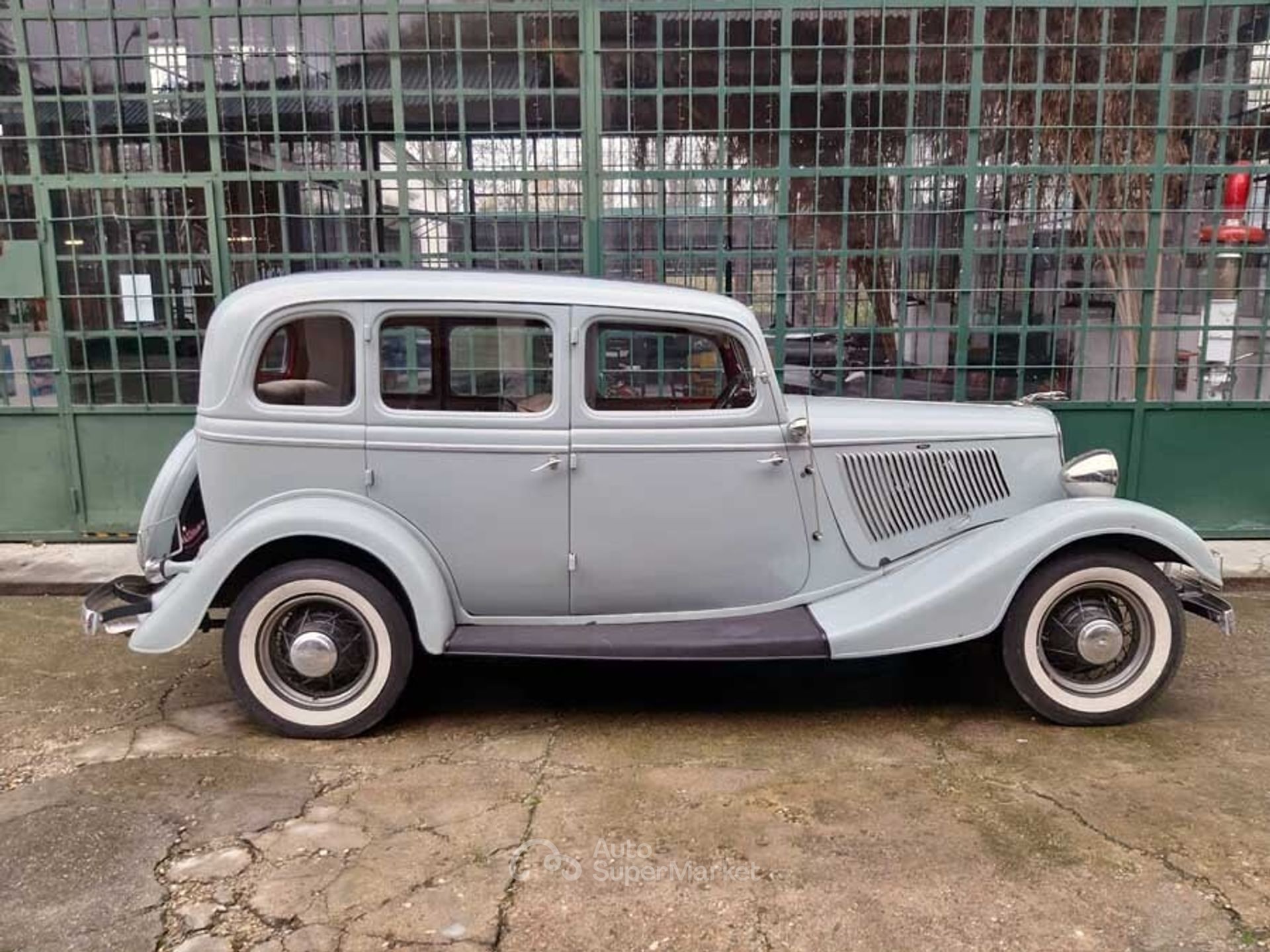 Ford Altro
