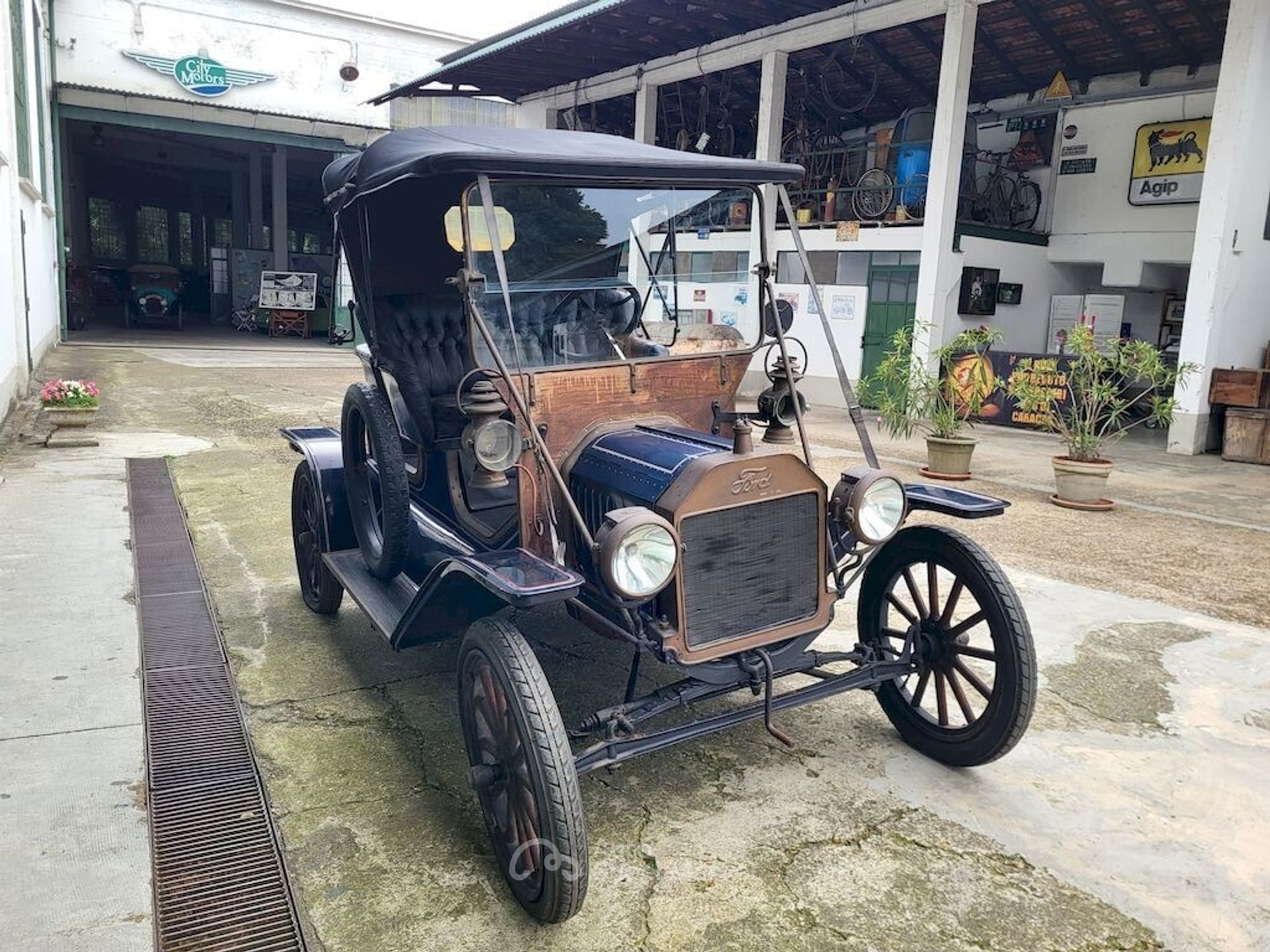 Ford Model