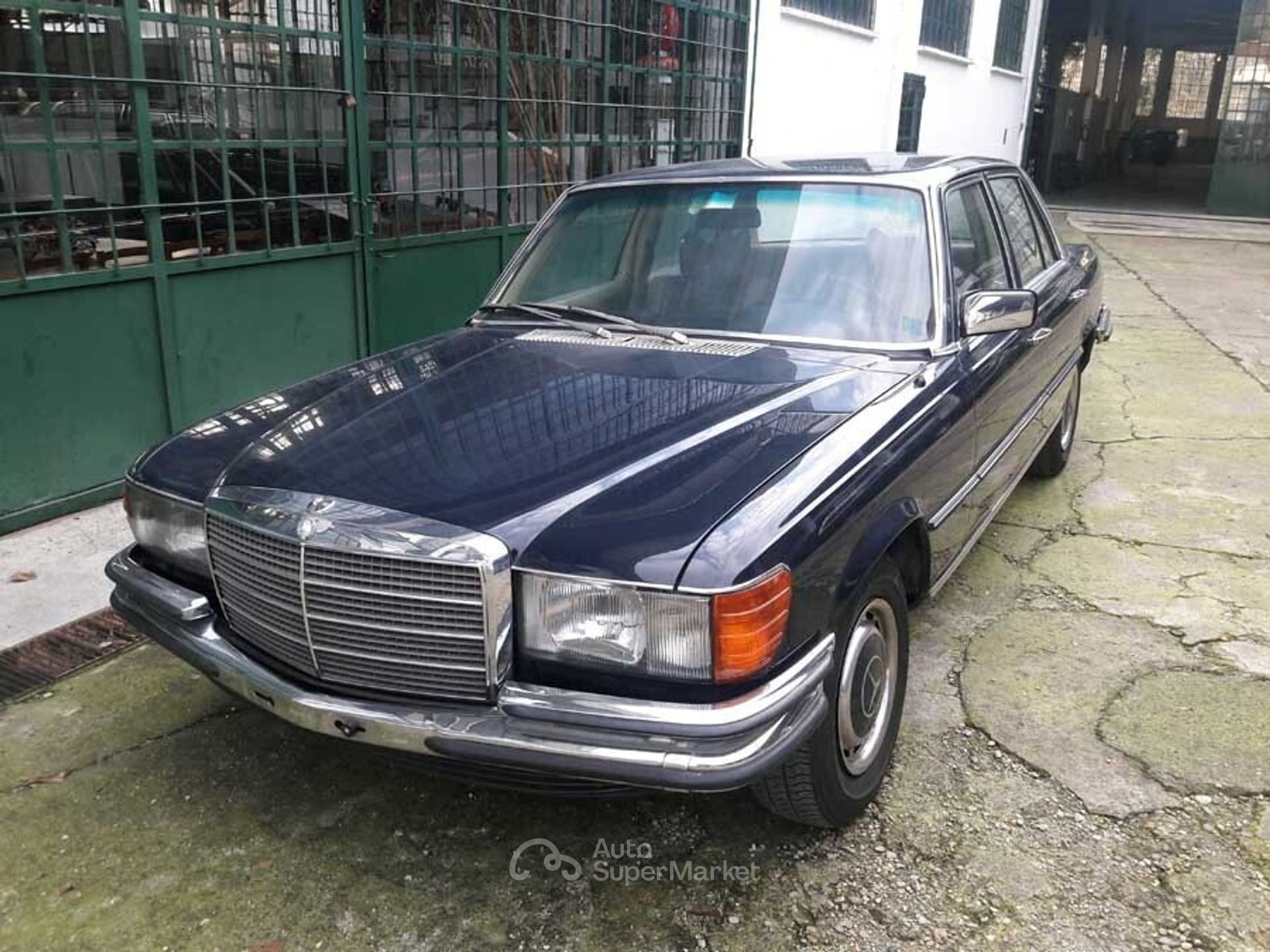 Mercedes-Benz 280