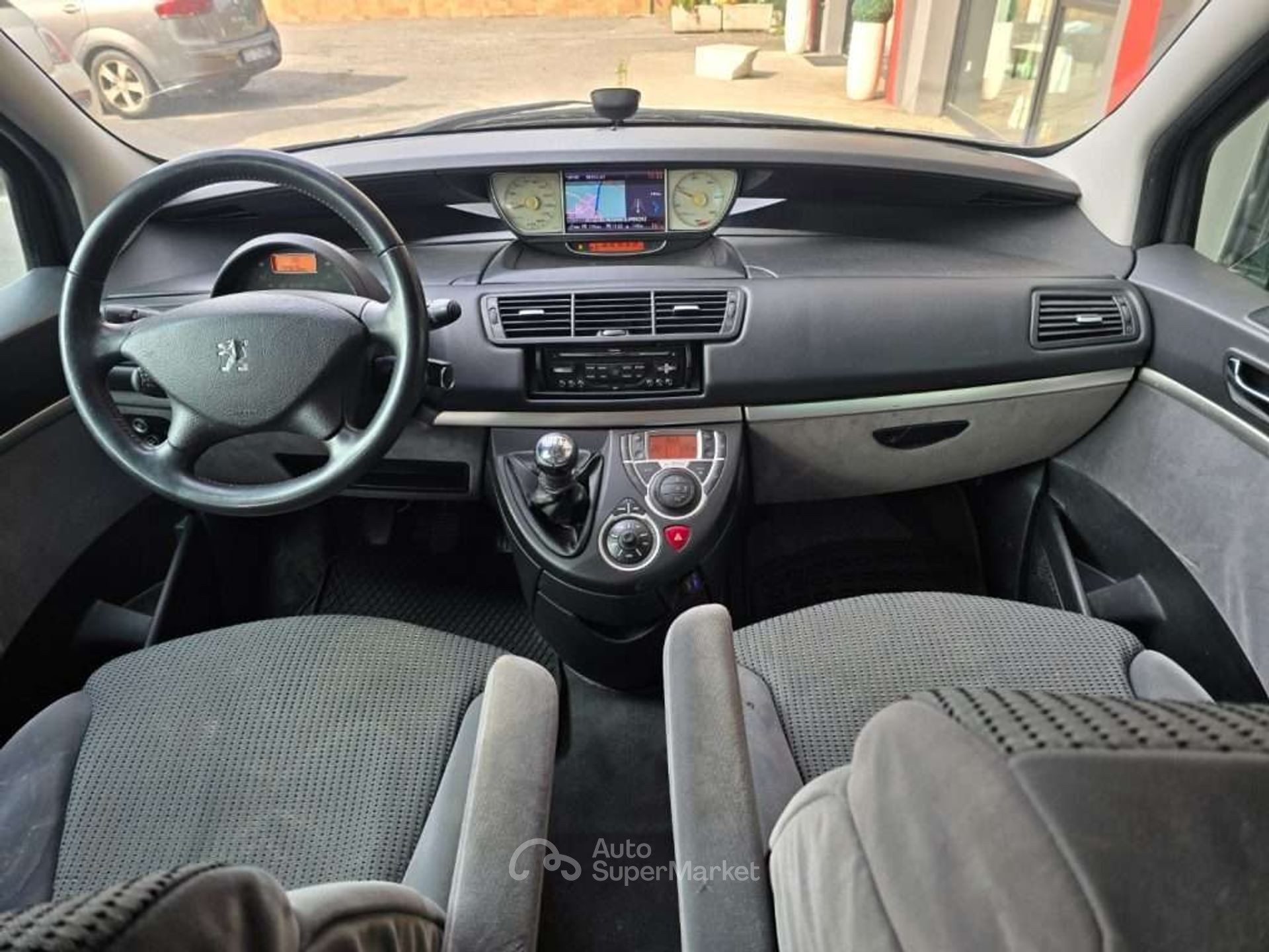 Peugeot 807