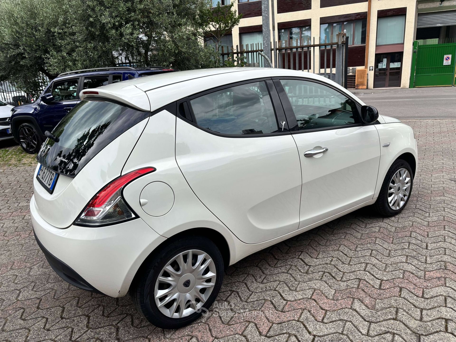 Lancia Ypsilon