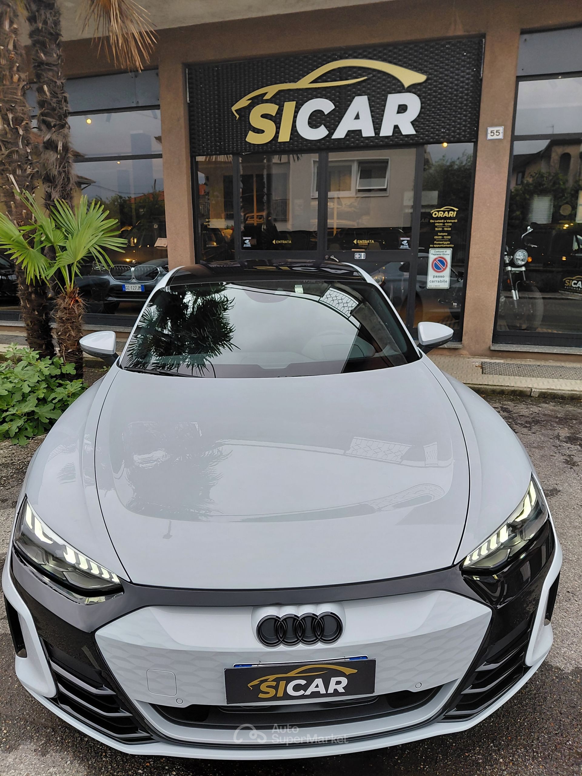 Audi e-tron