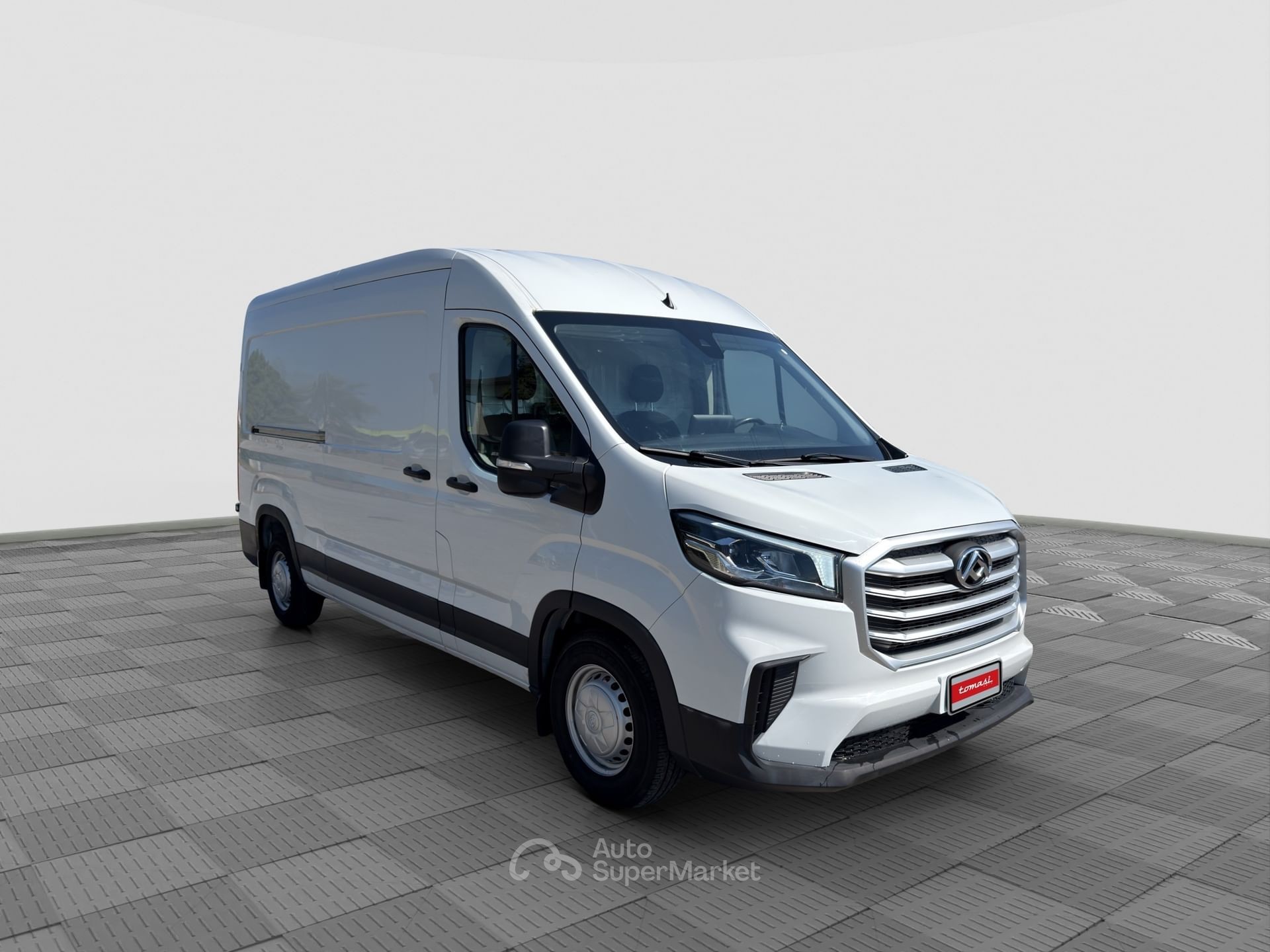 Maxus Deliver9