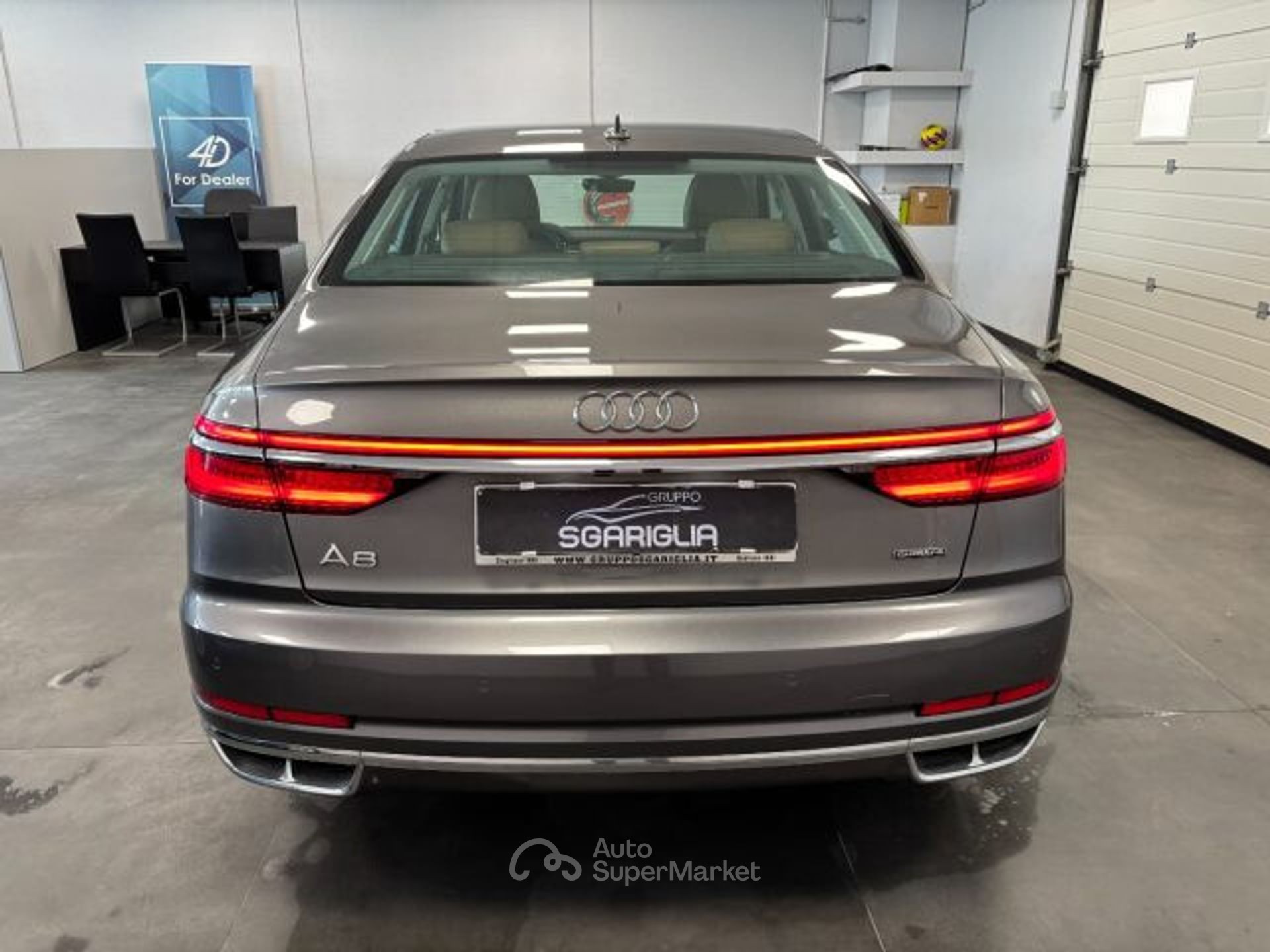 Audi A8
