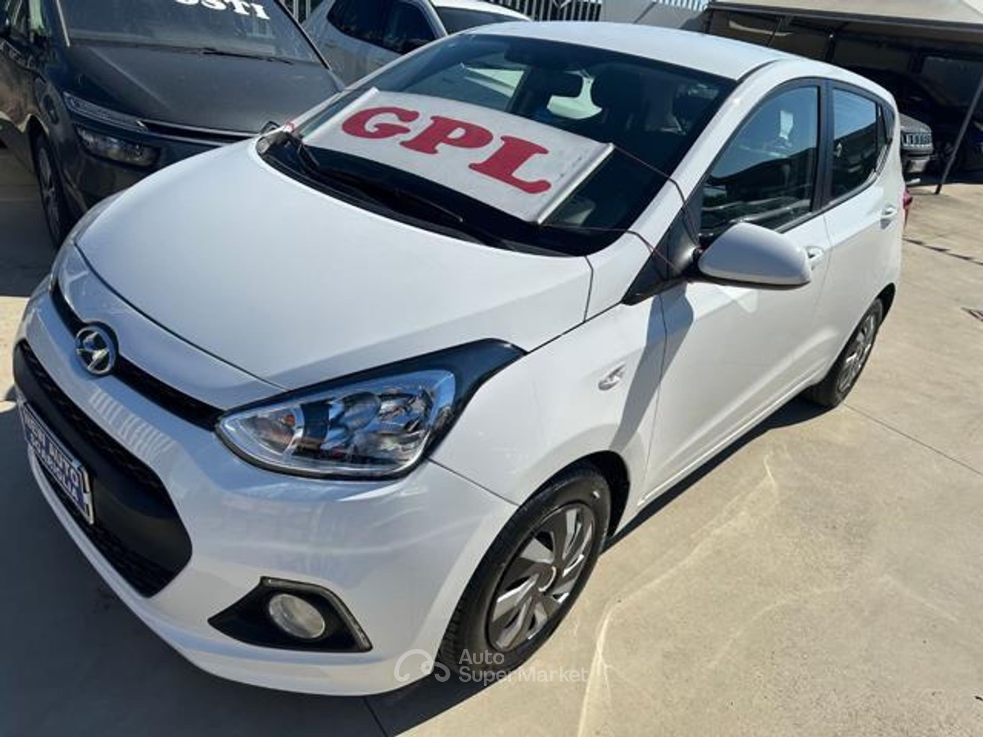 Hyundai i10