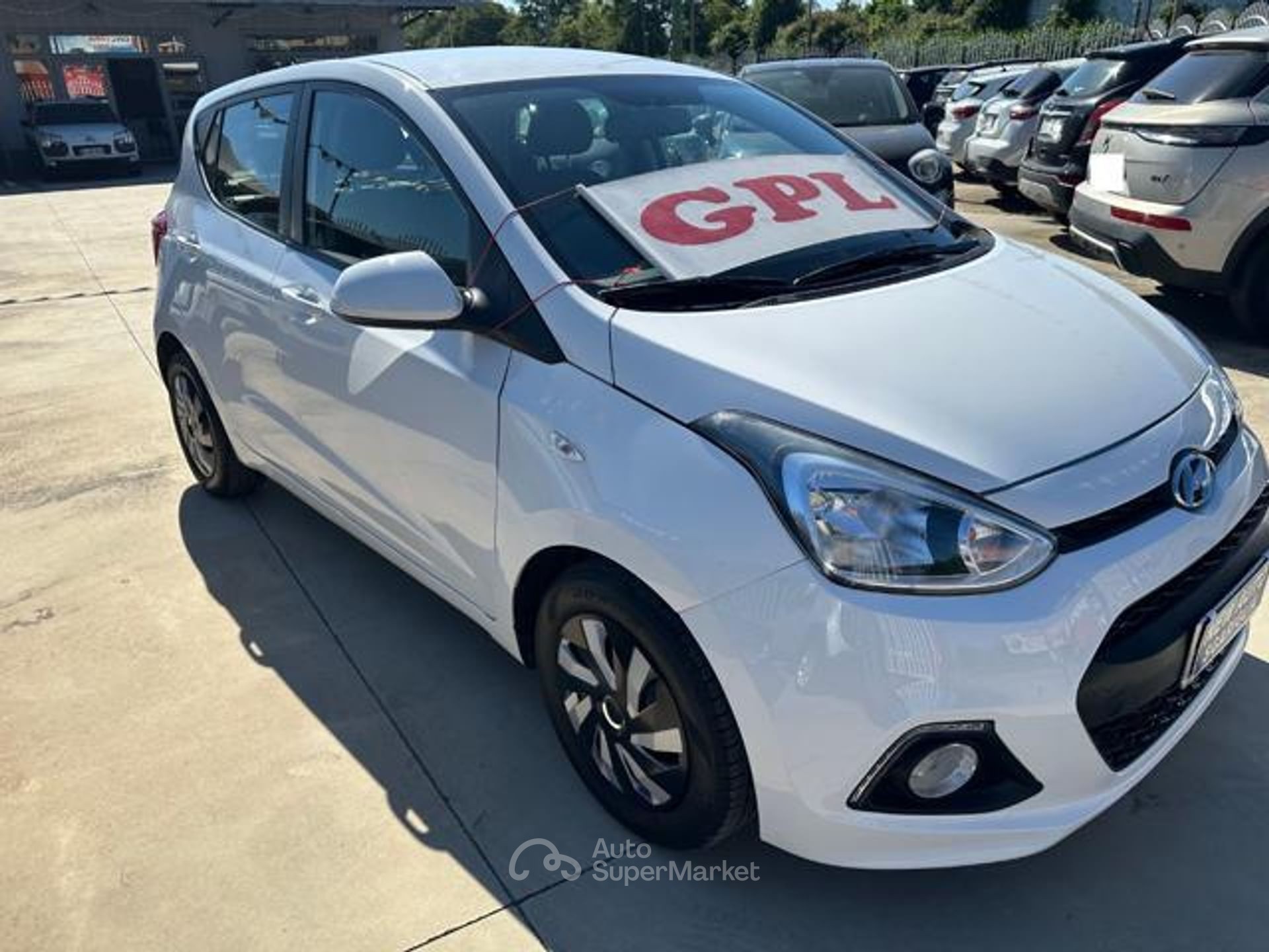 Hyundai i10