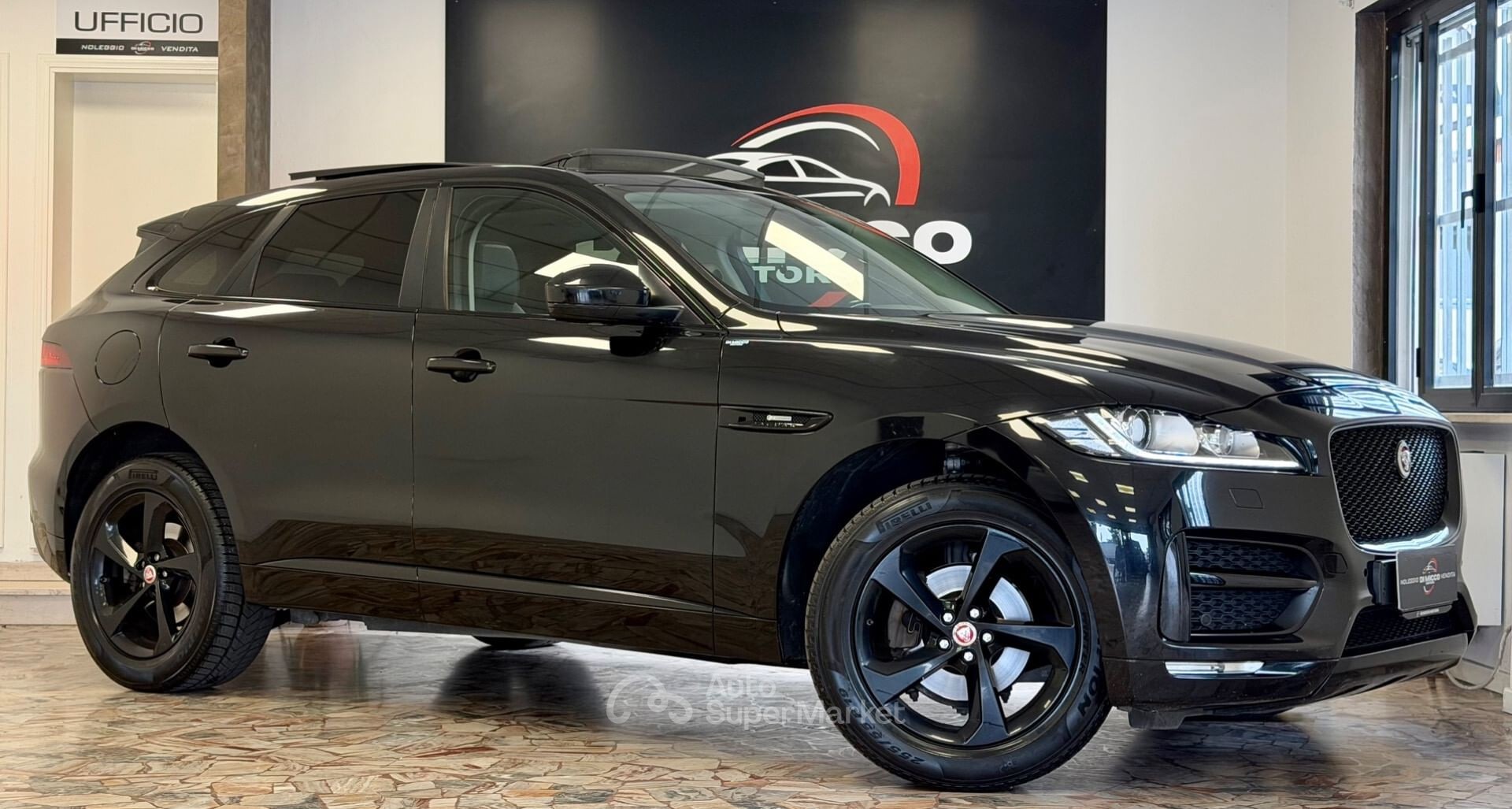 Jaguar F-Pace