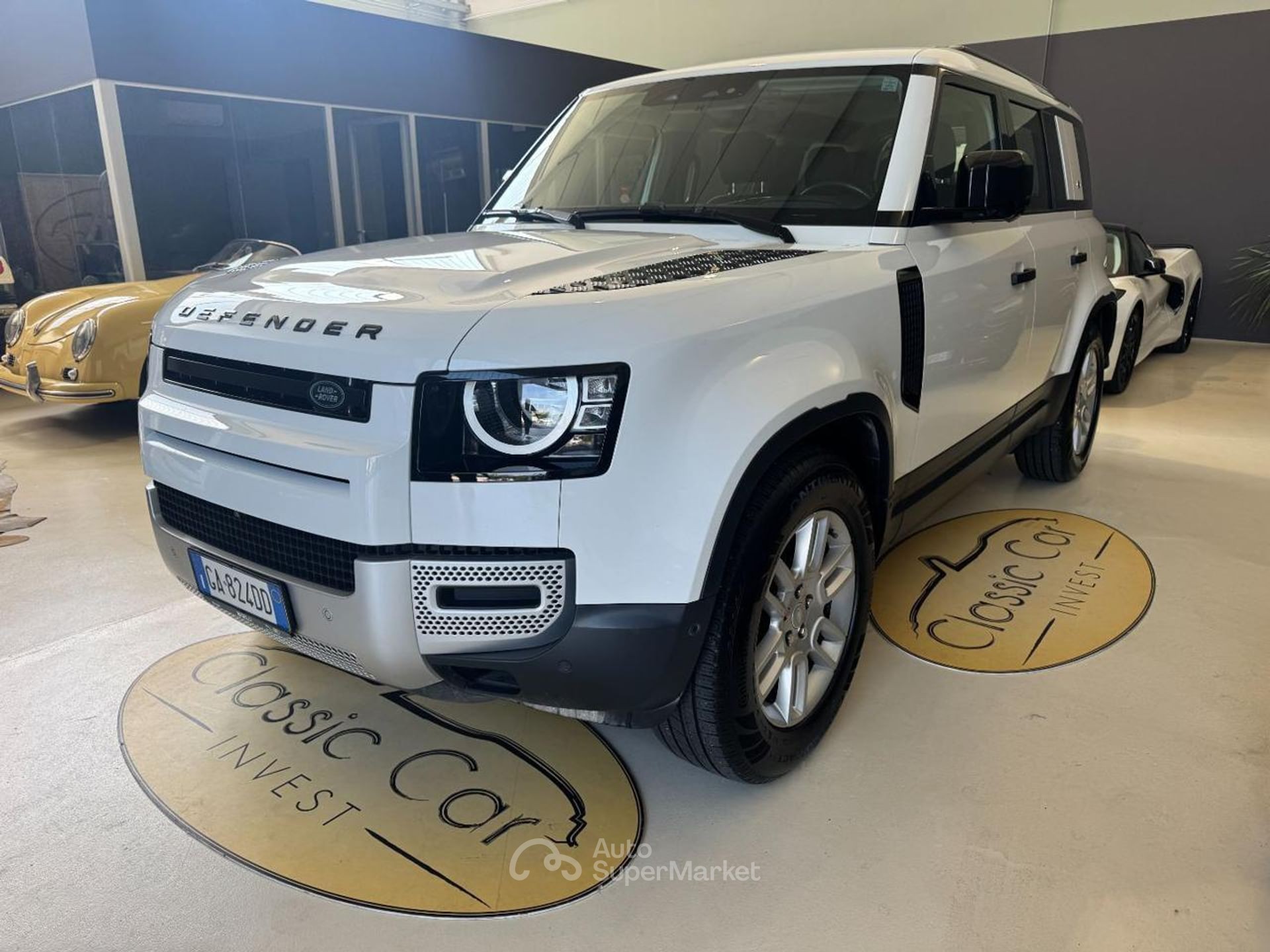 Land Rover Defender