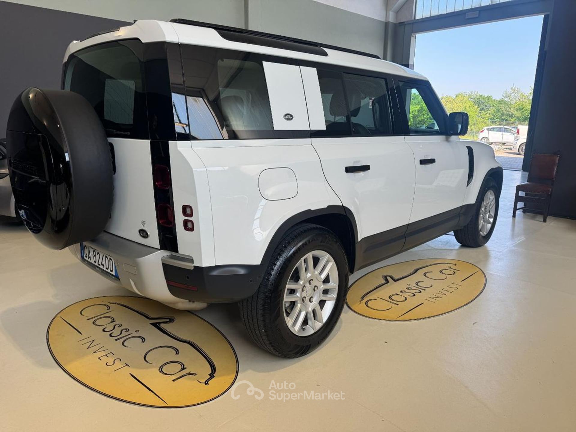 Land Rover Defender