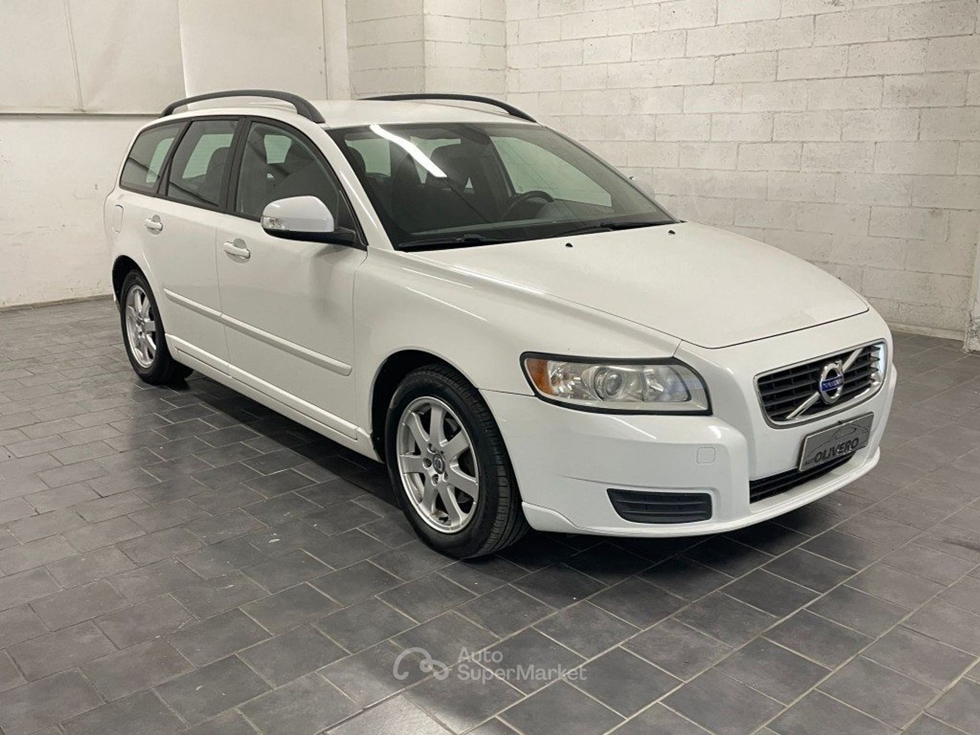Volvo V50