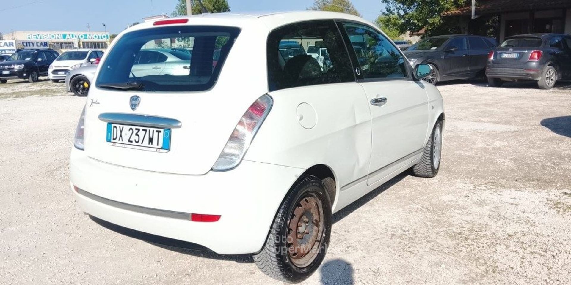 Lancia Ypsilon