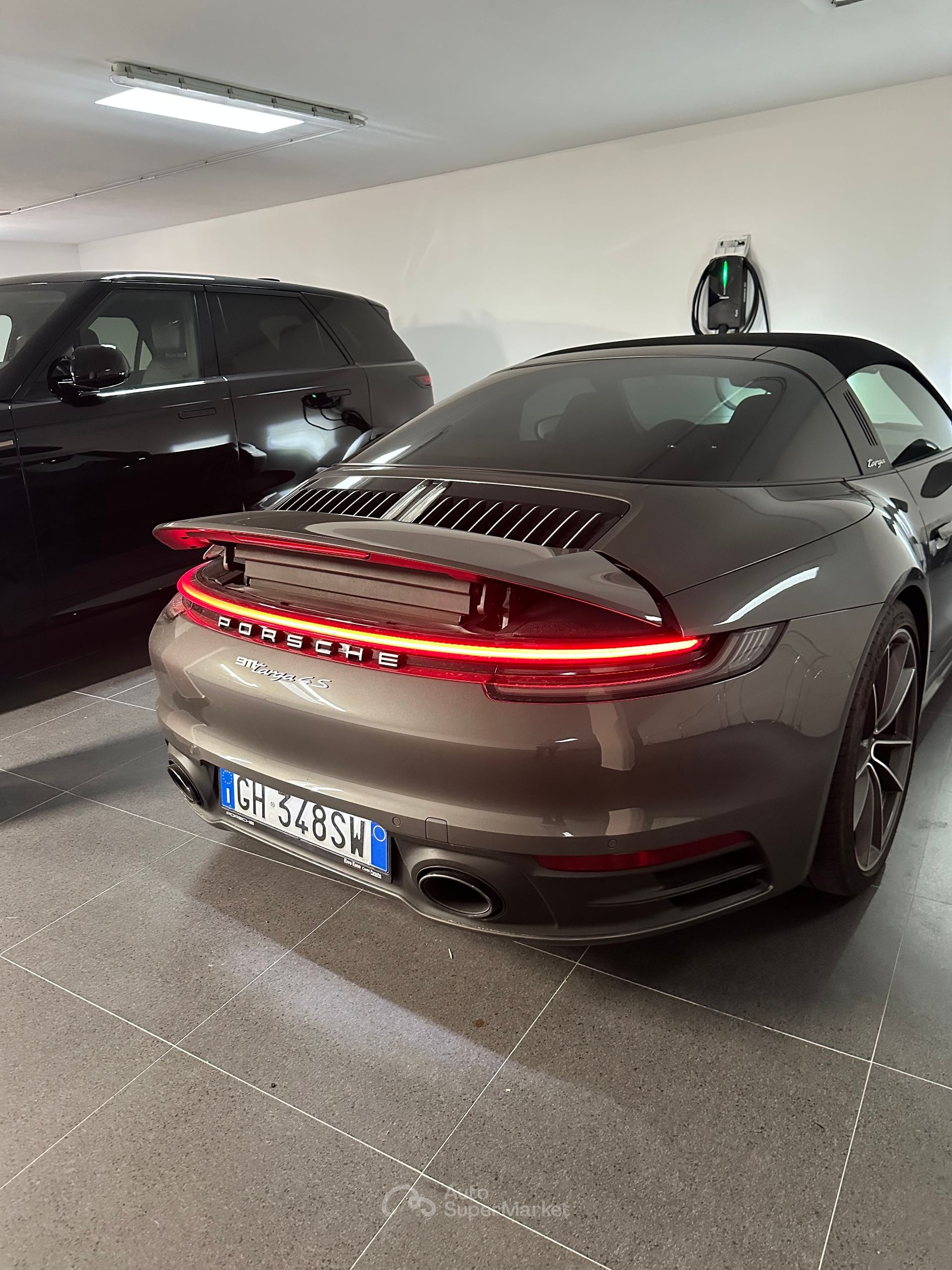 Porsche 911 (992)