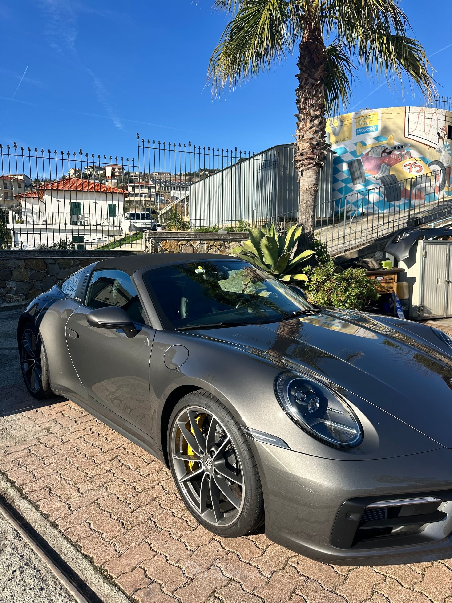 Porsche 911 (992)