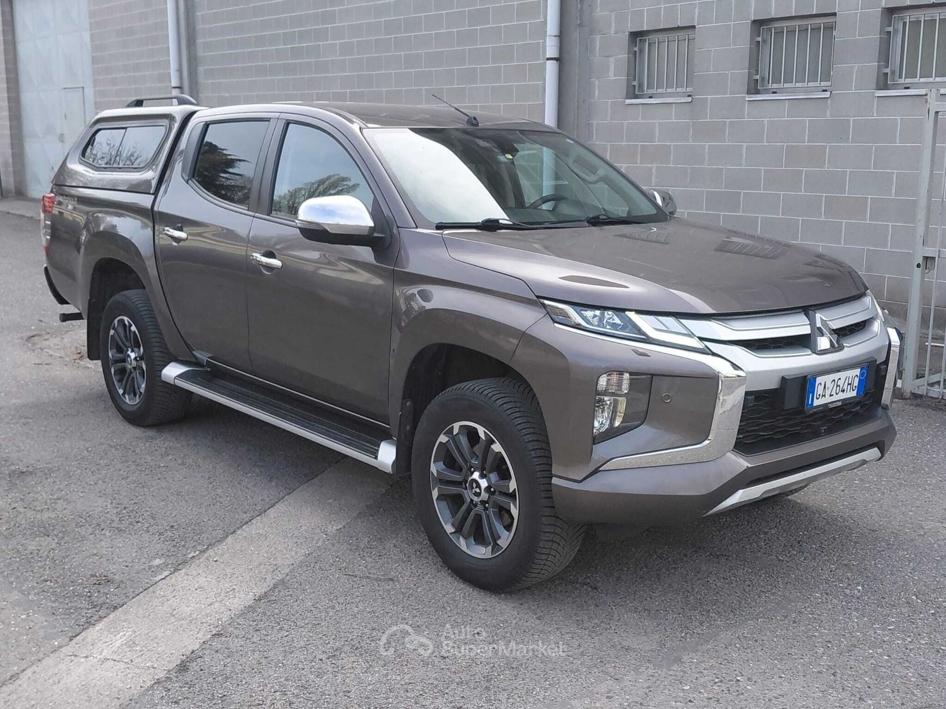 Mitsubishi L200