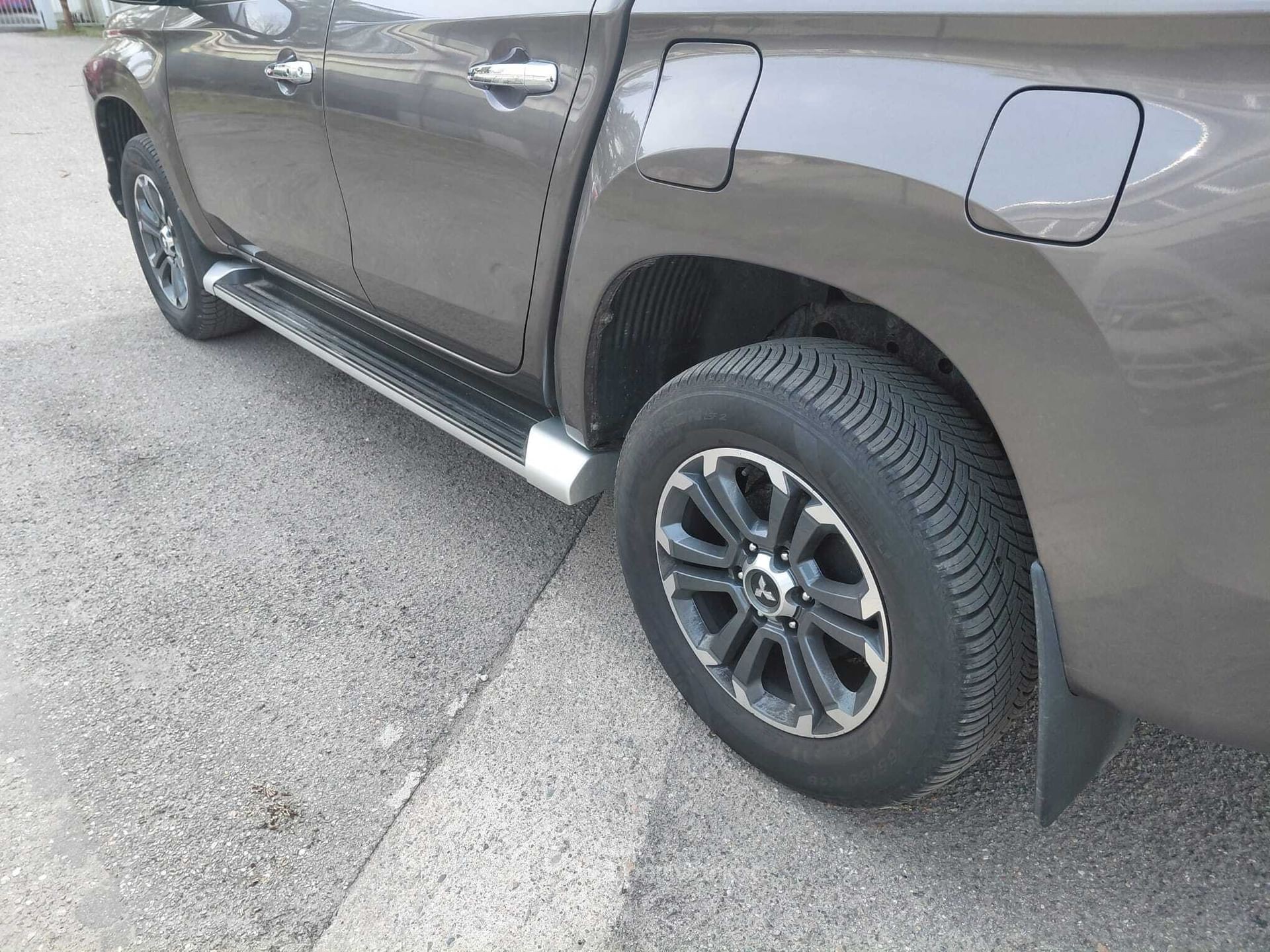 Mitsubishi L200