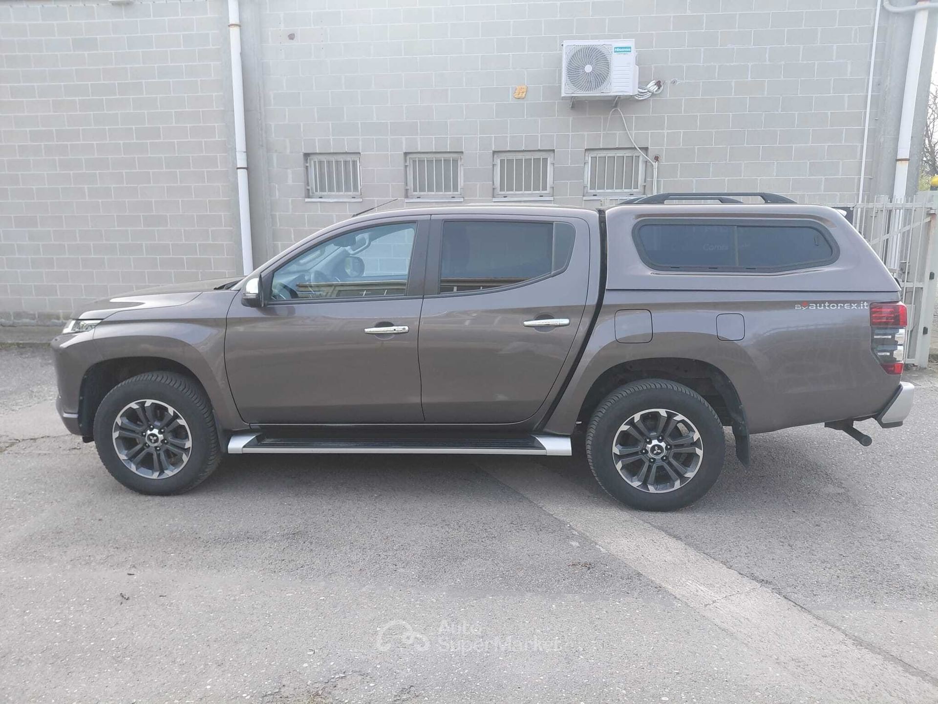 Mitsubishi L200