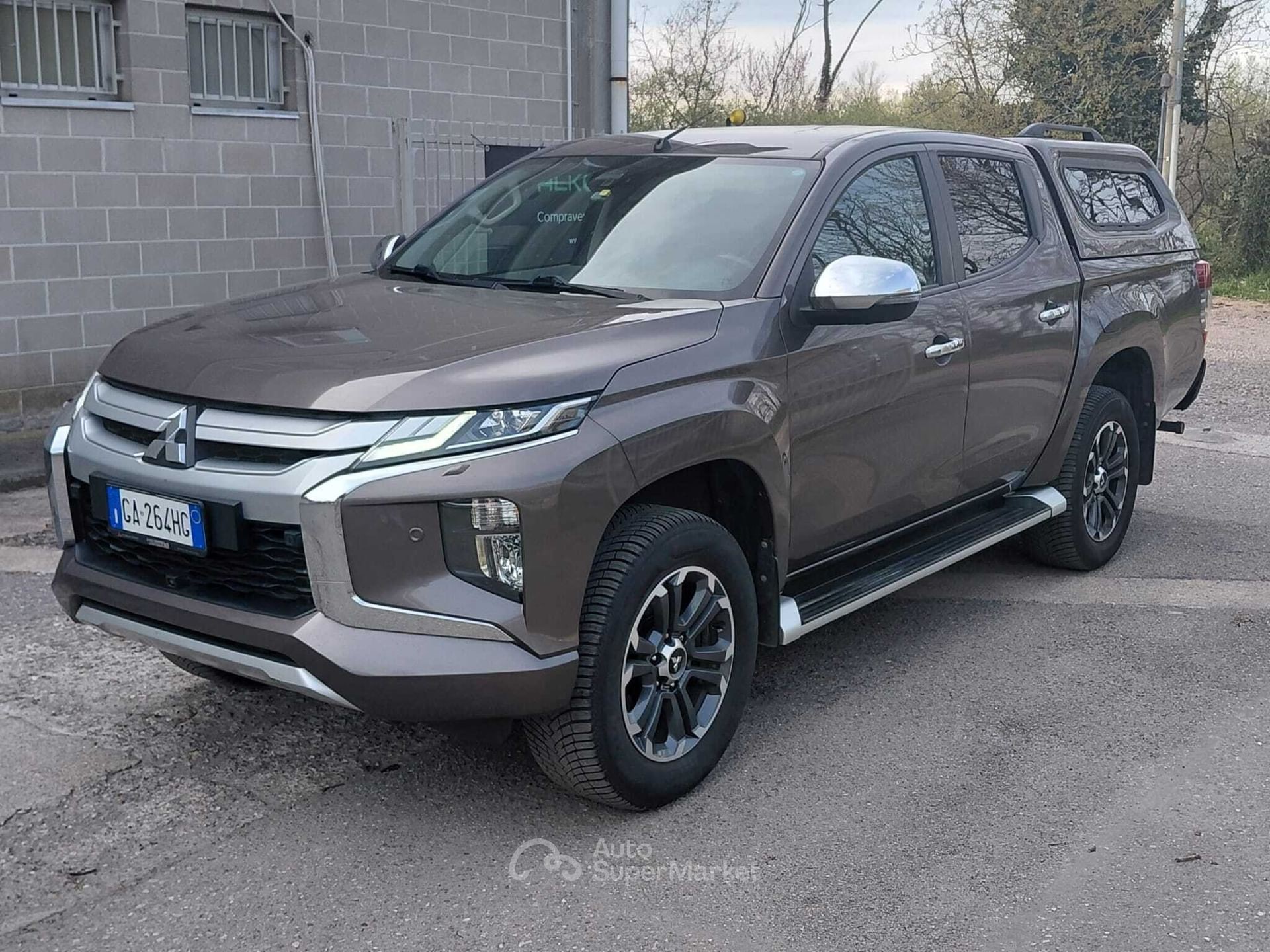Mitsubishi L200