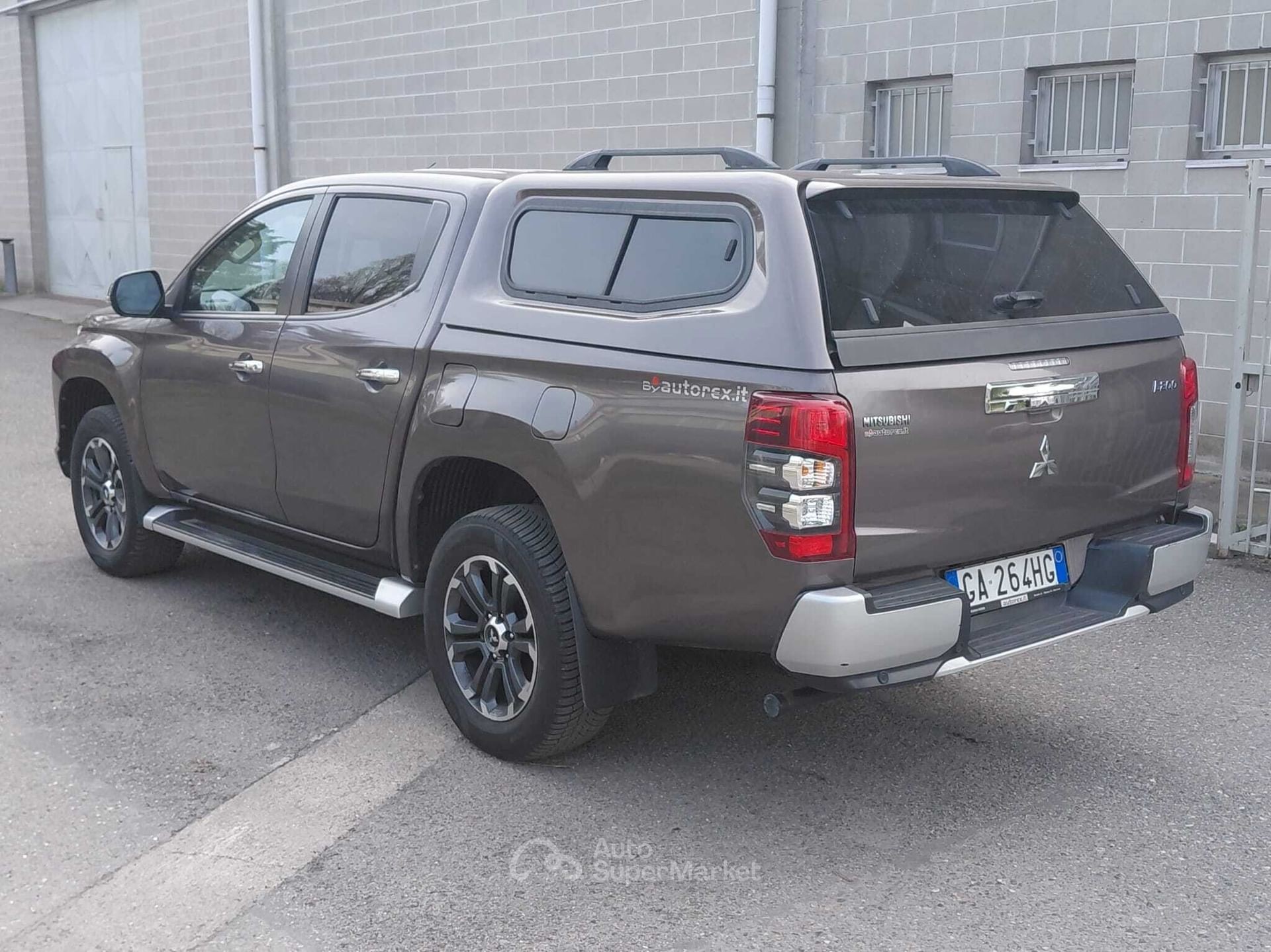 Mitsubishi L200