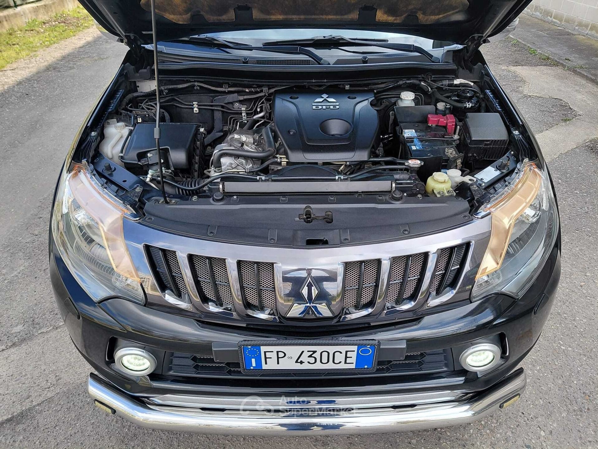 Mitsubishi L200