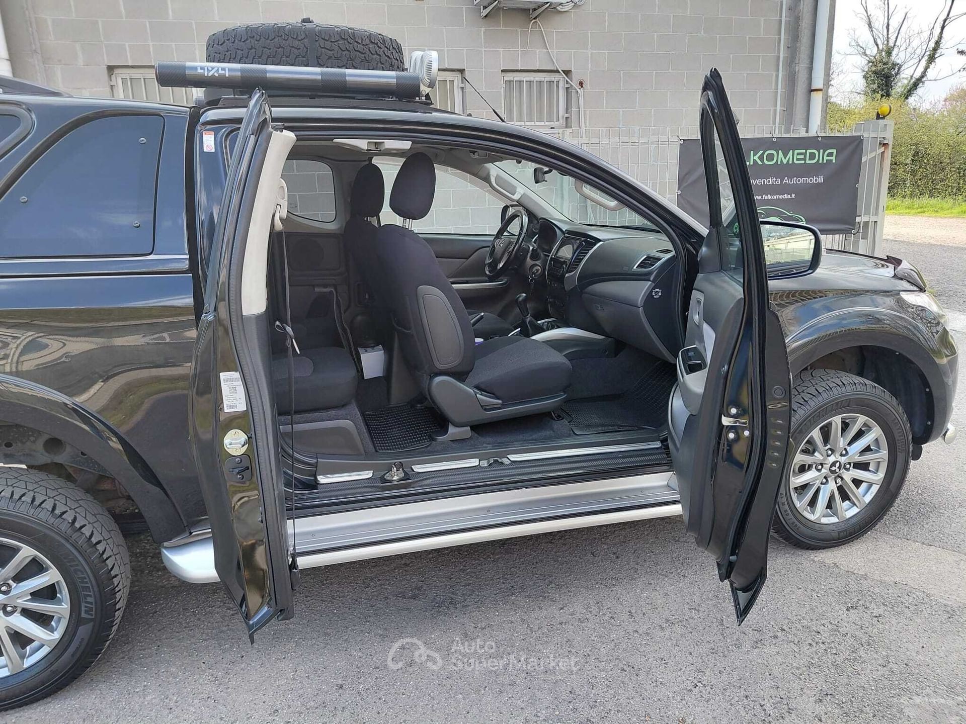 Mitsubishi L200