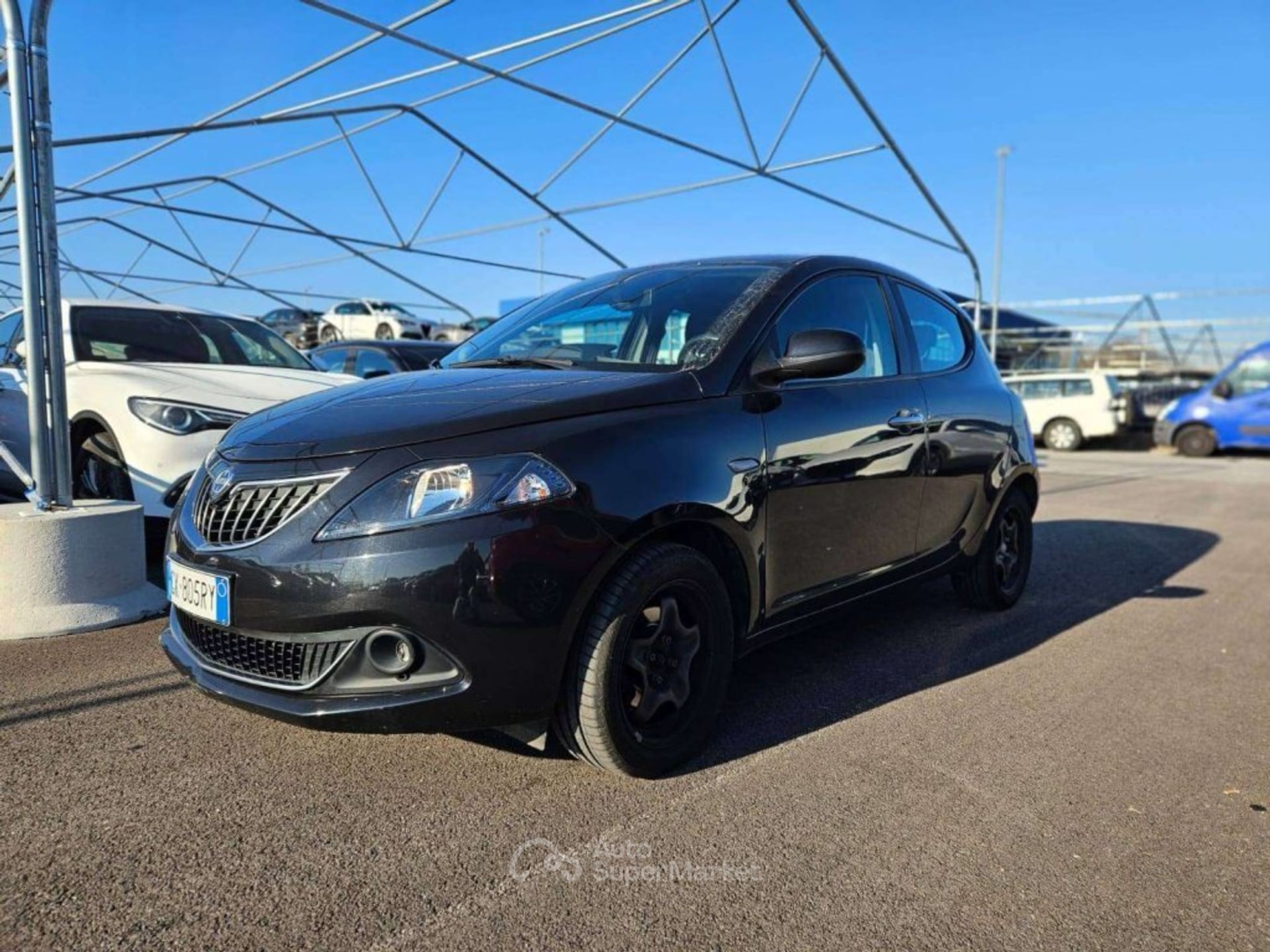 Lancia Ypsilon