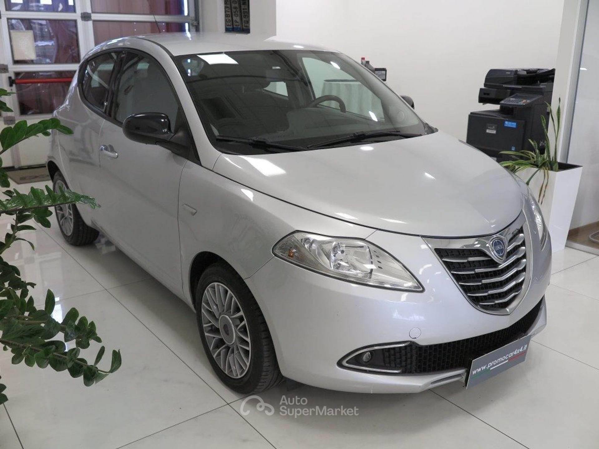 Lancia Ypsilon