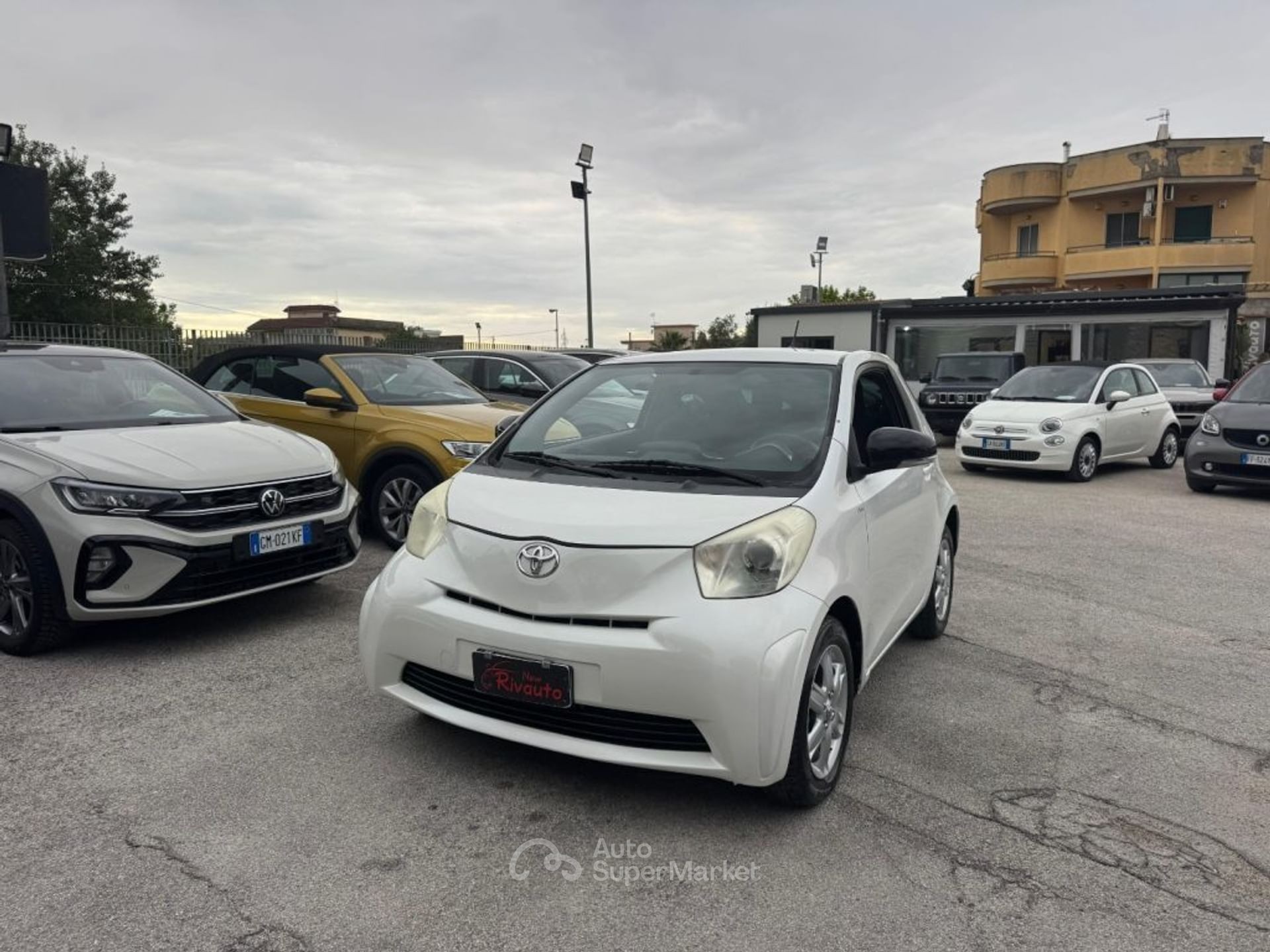 Toyota iQ