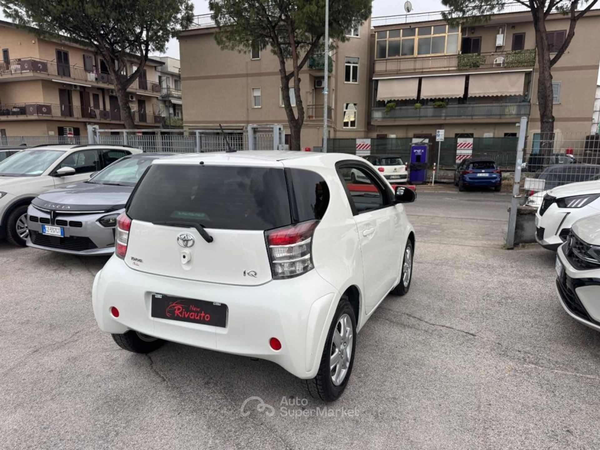 Toyota iQ