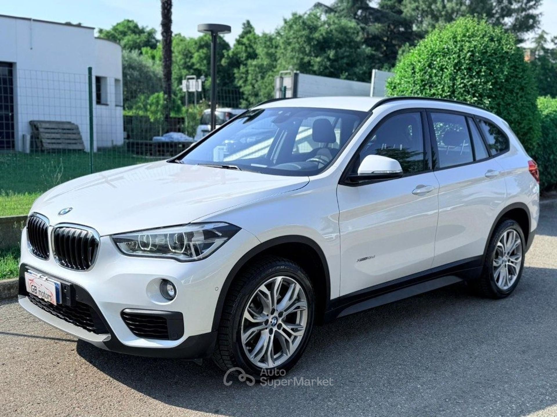 BMW X1