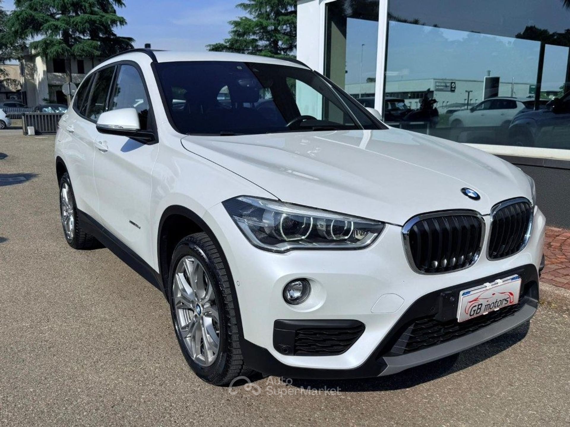 BMW X1