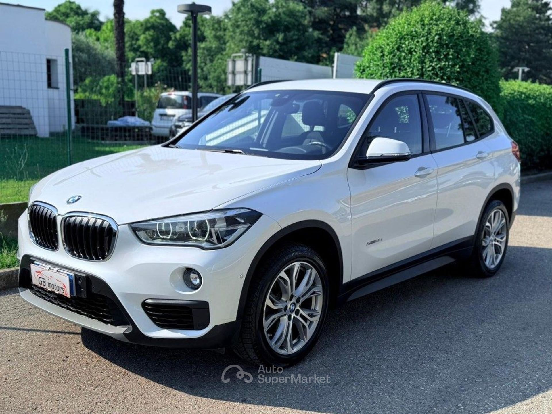 BMW X1