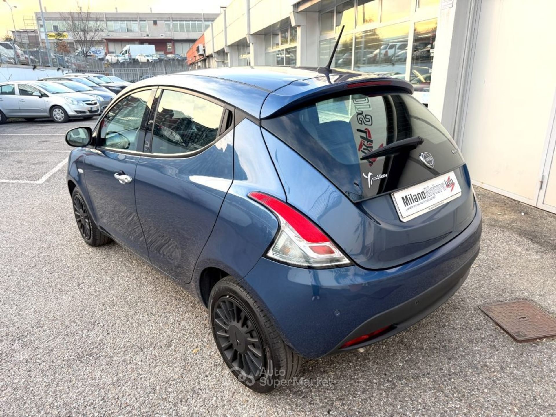 Lancia Ypsilon
