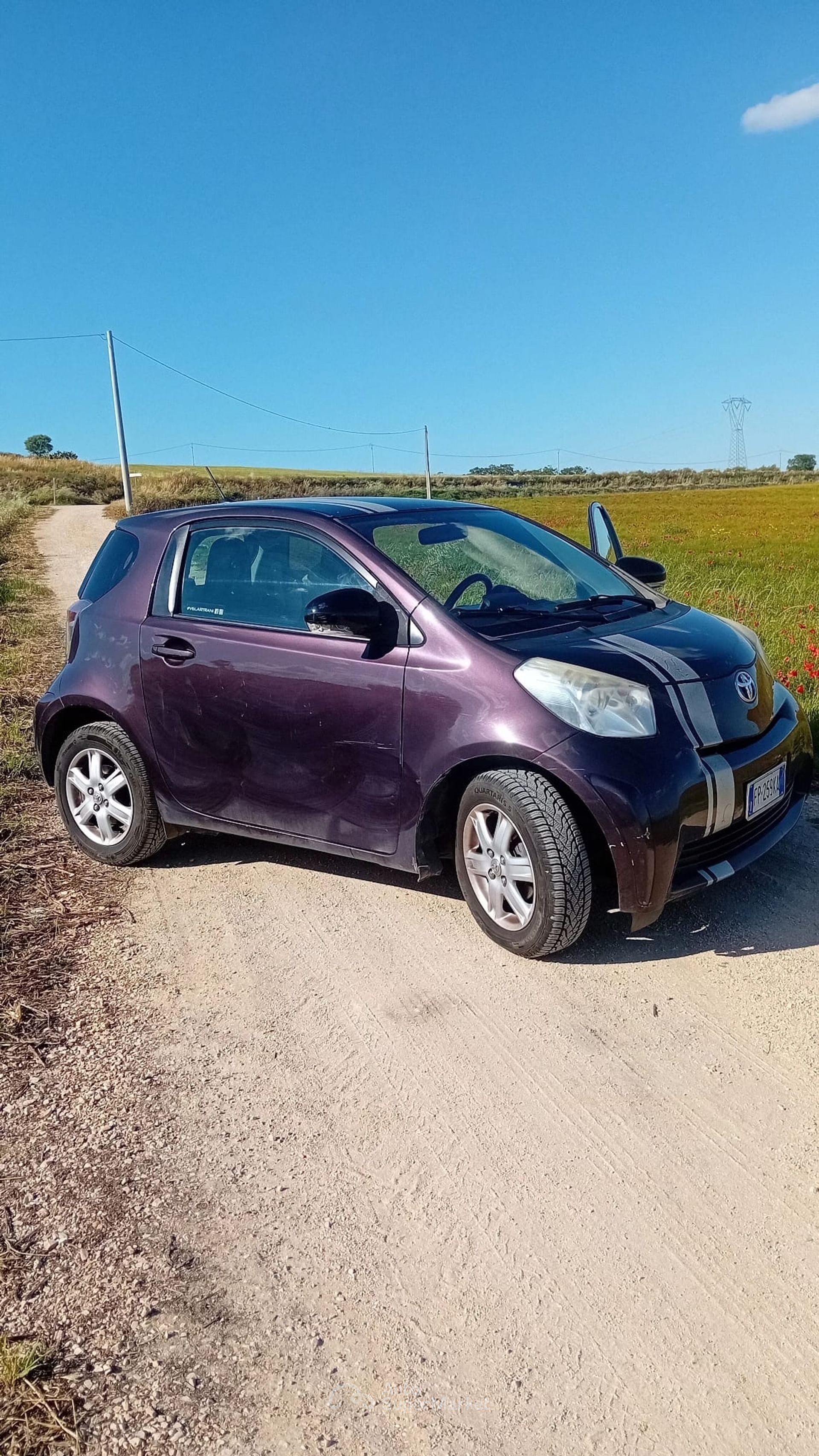Toyota iQ