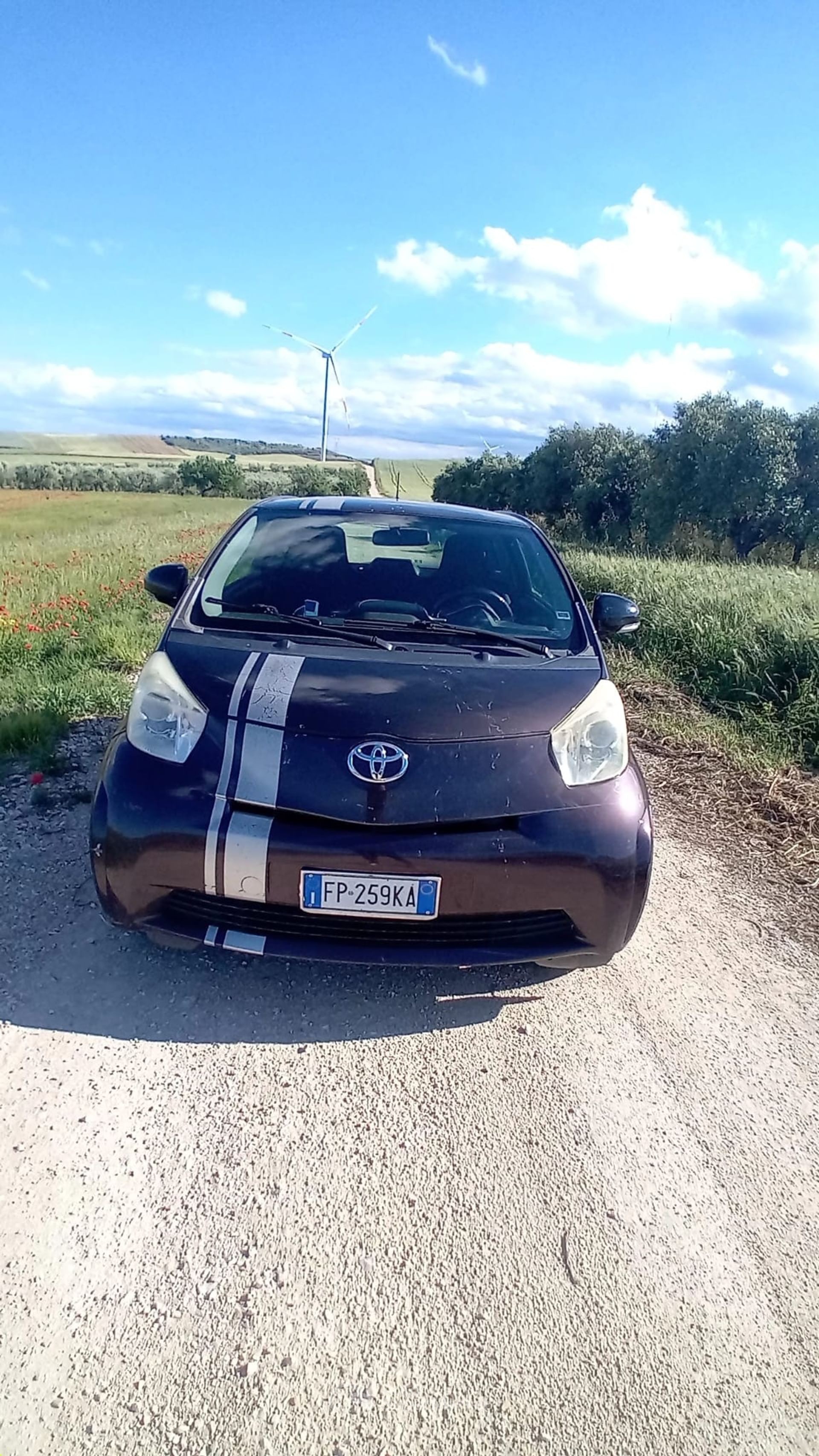 Toyota iQ