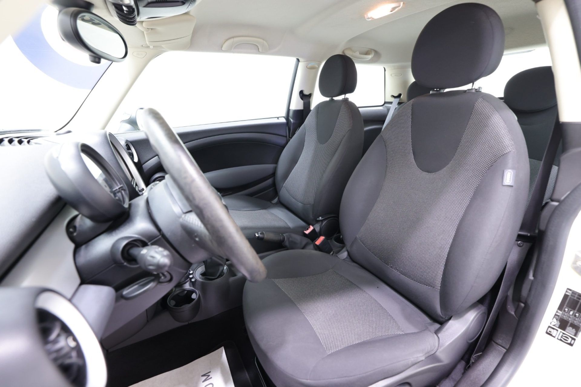 MINI 1.5 Cooper D Hype 5