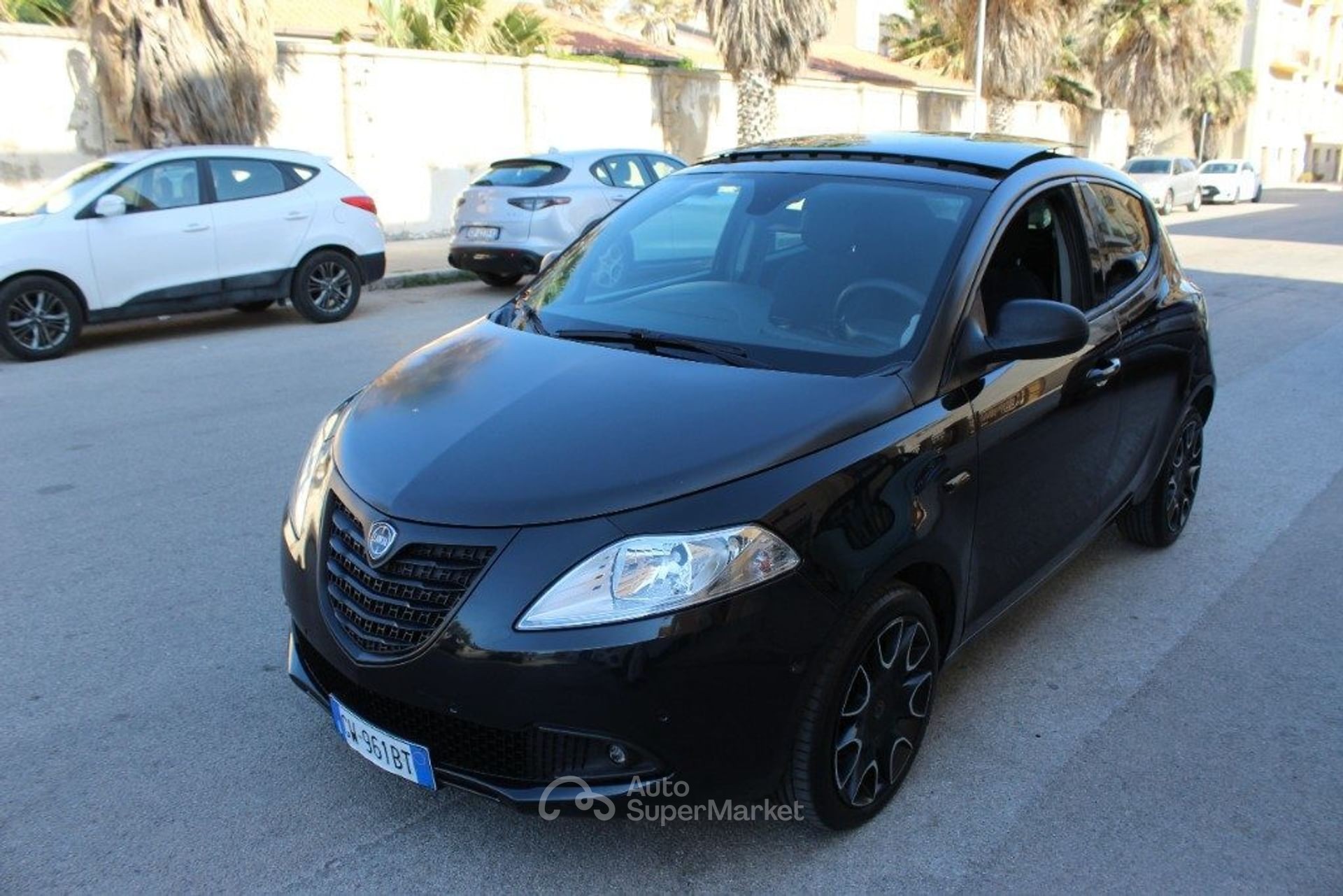Lancia Ypsilon