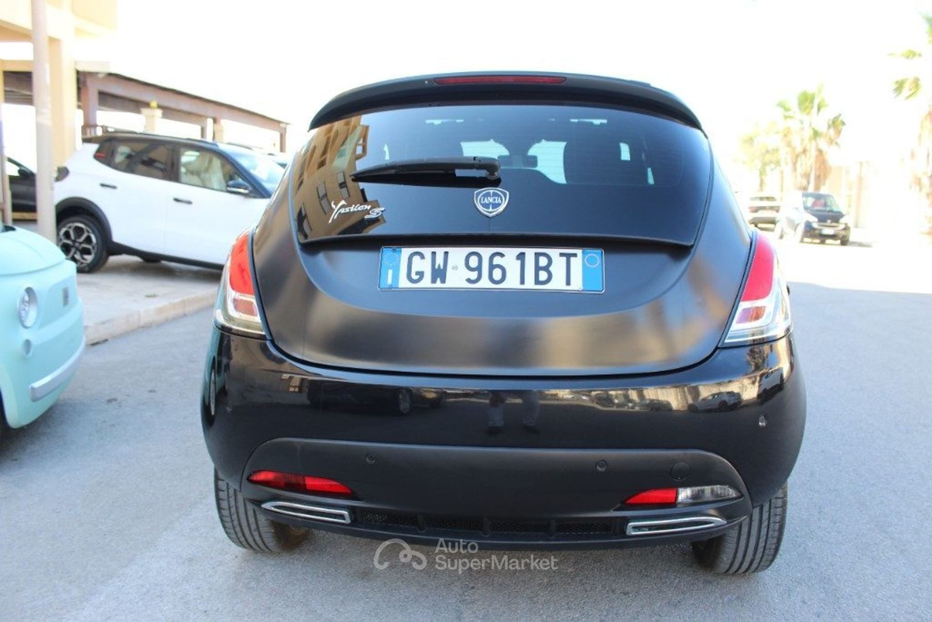 Lancia Ypsilon