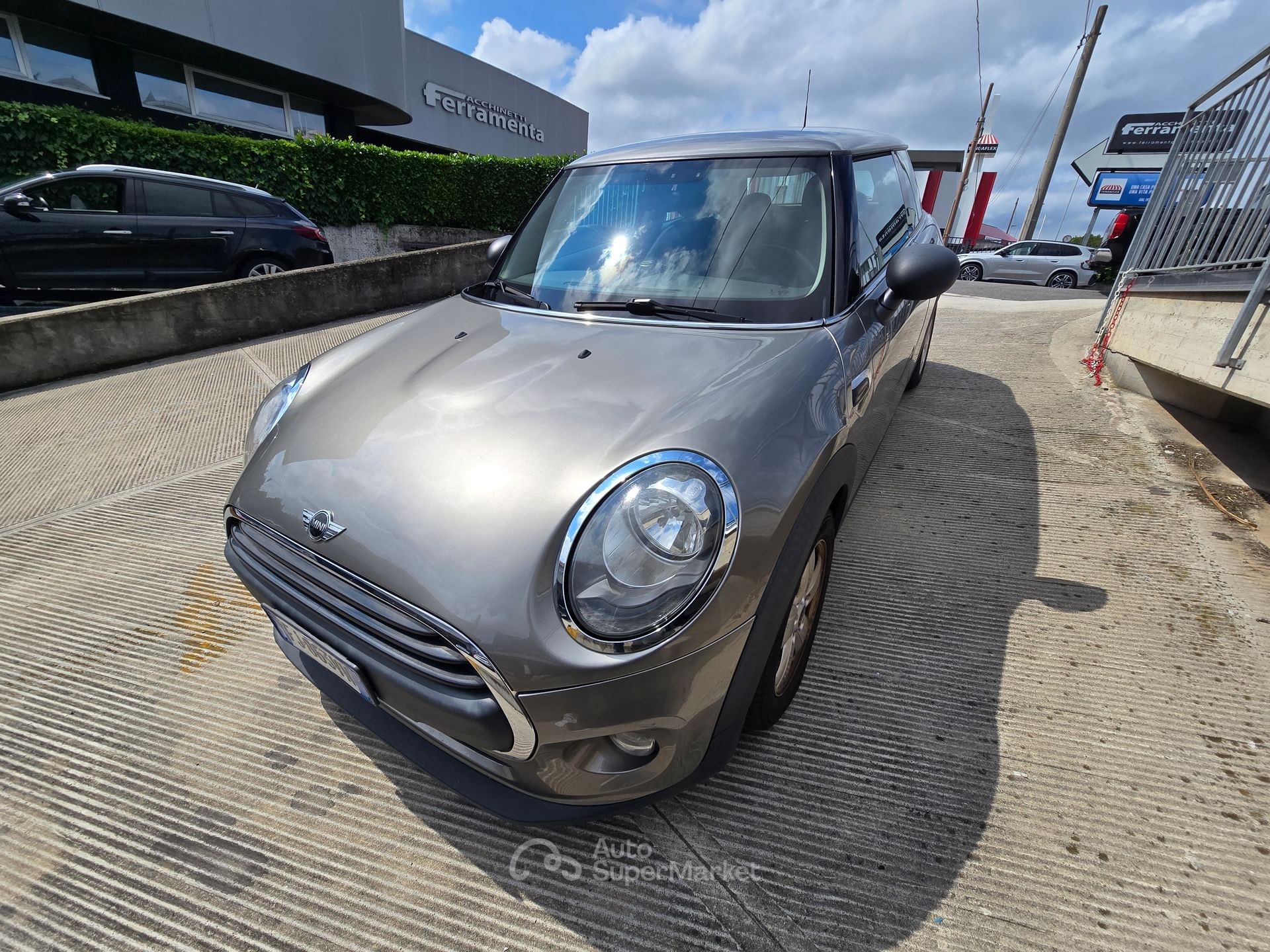 MINI One