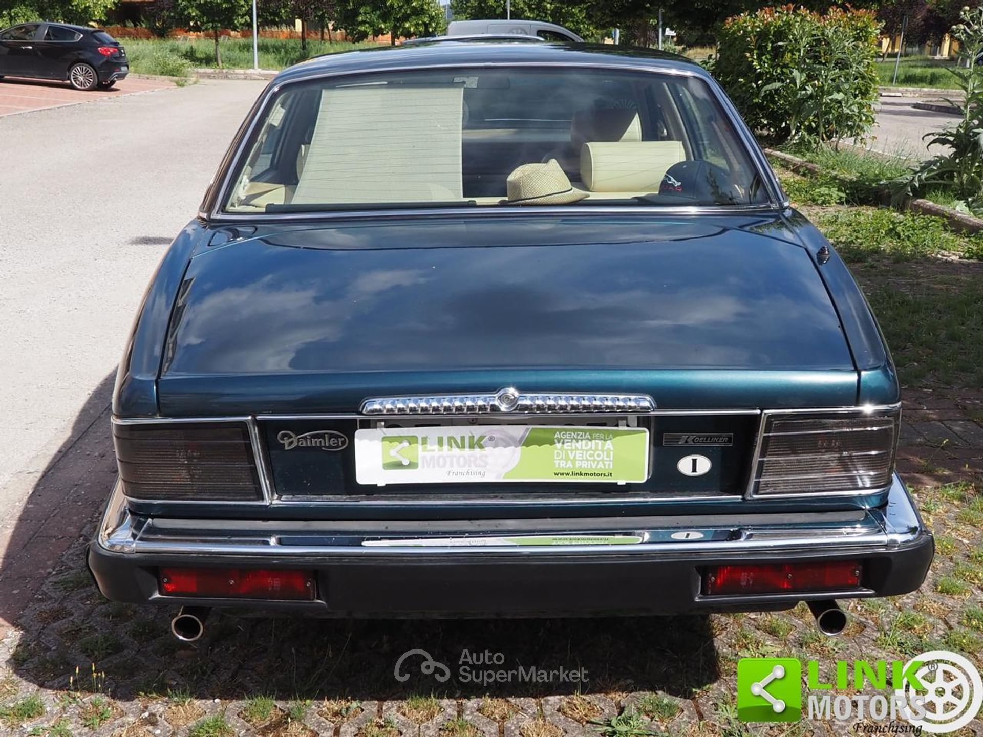 Jaguar XJ6